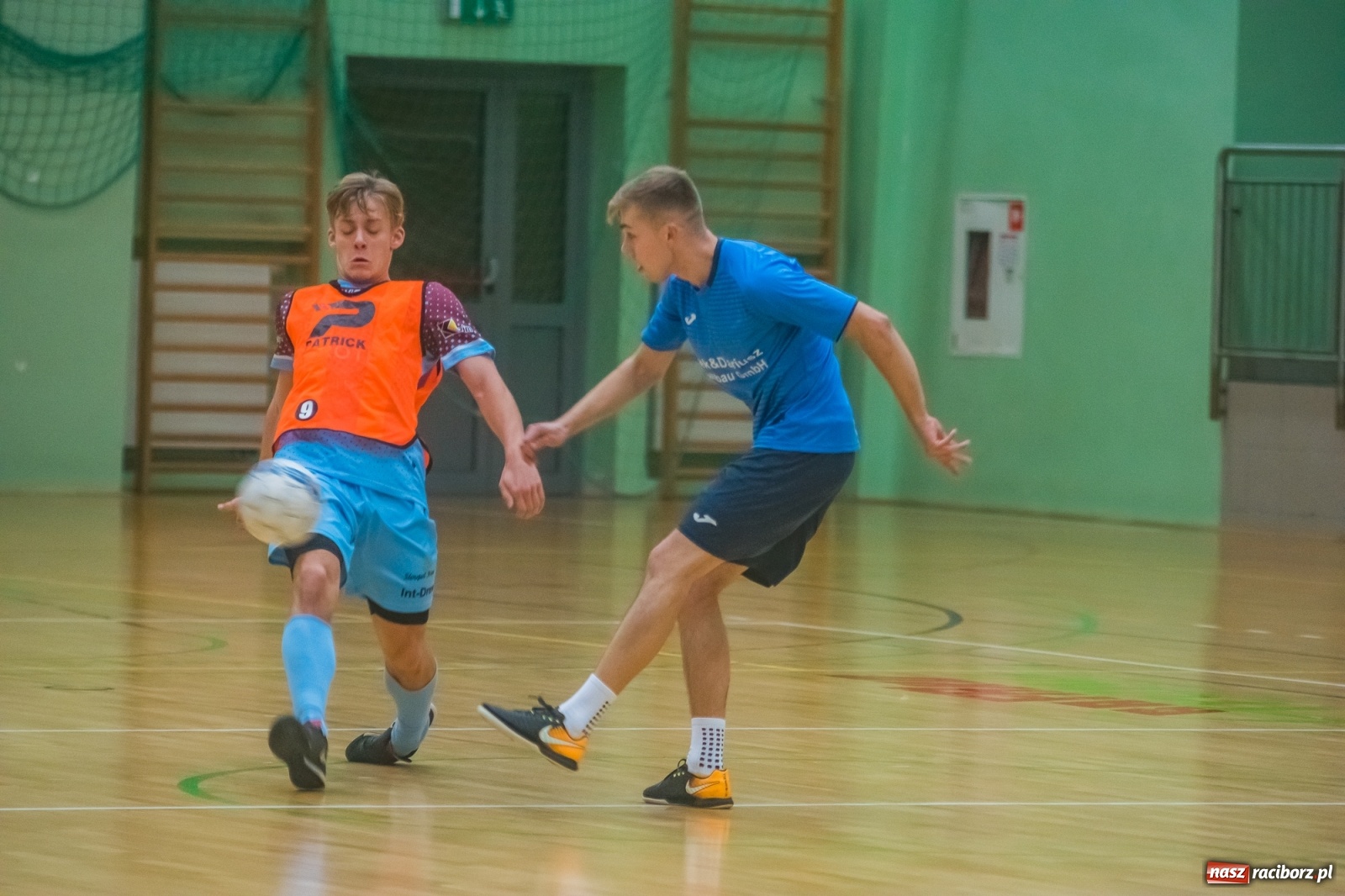 Zdjęcie w galerii na portalu naszraciborz.pl: HLPN. Nieudana pogoń Cukierni Gianni [FOTO] wiadomości z regionu