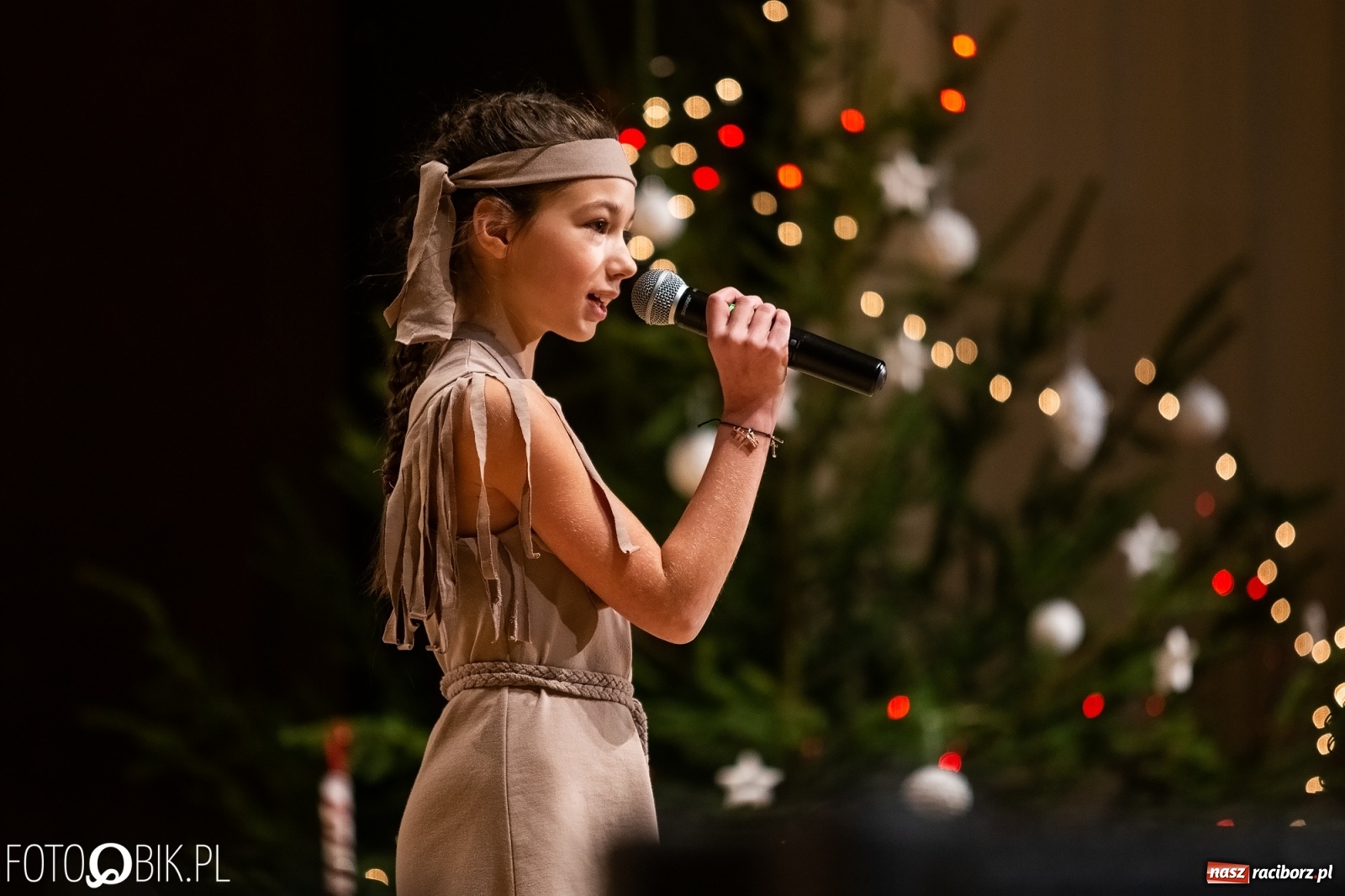 Zdjęcie w galerii na portalu naszraciborz.pl: Gwiazdka Serc, tym razem jak z bajki [FOTO i WIDEO]  wiadomości z regionu