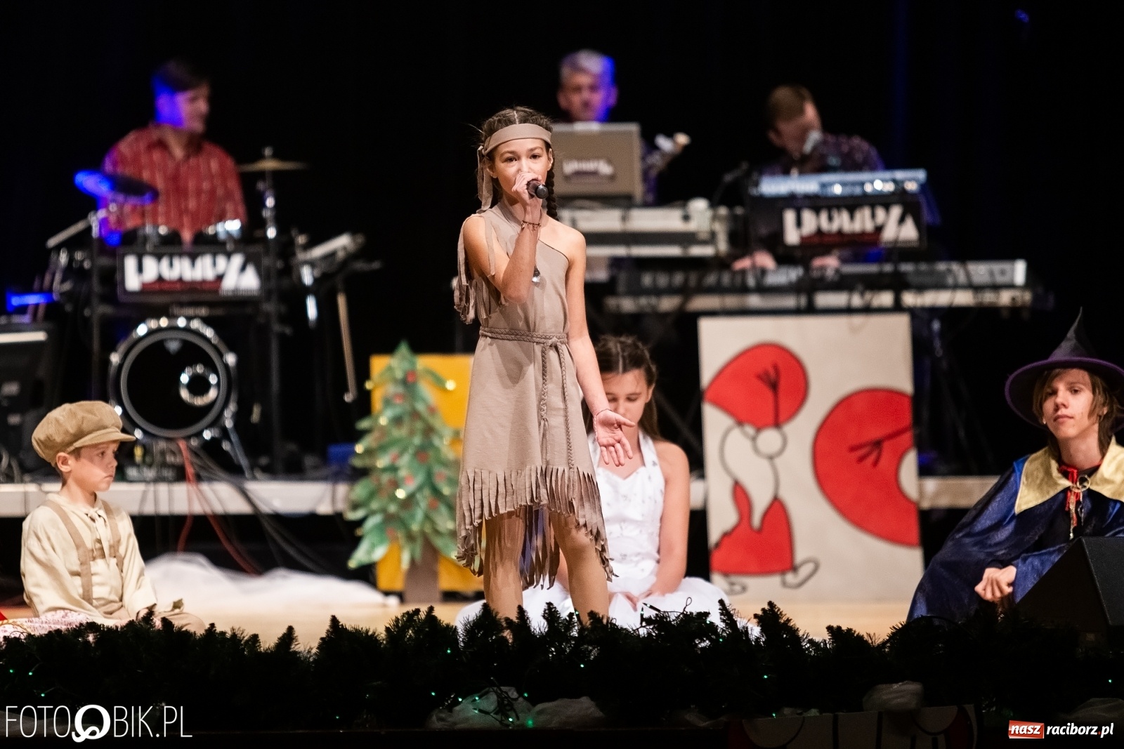 Zdjęcie w galerii na portalu naszraciborz.pl: Gwiazdka Serc, tym razem jak z bajki [FOTO i WIDEO]  wiadomości z regionu