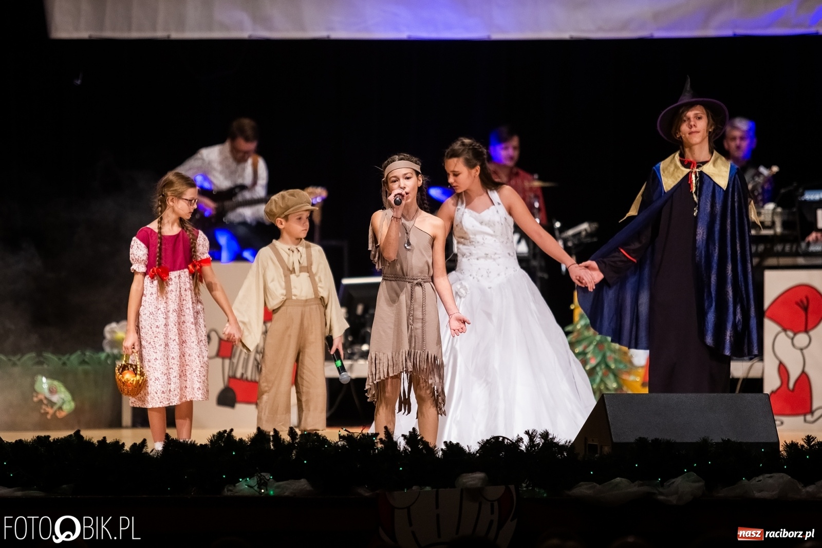 Zdjęcie w galerii na portalu naszraciborz.pl: Gwiazdka Serc, tym razem jak z bajki [FOTO i WIDEO]  wiadomości z regionu