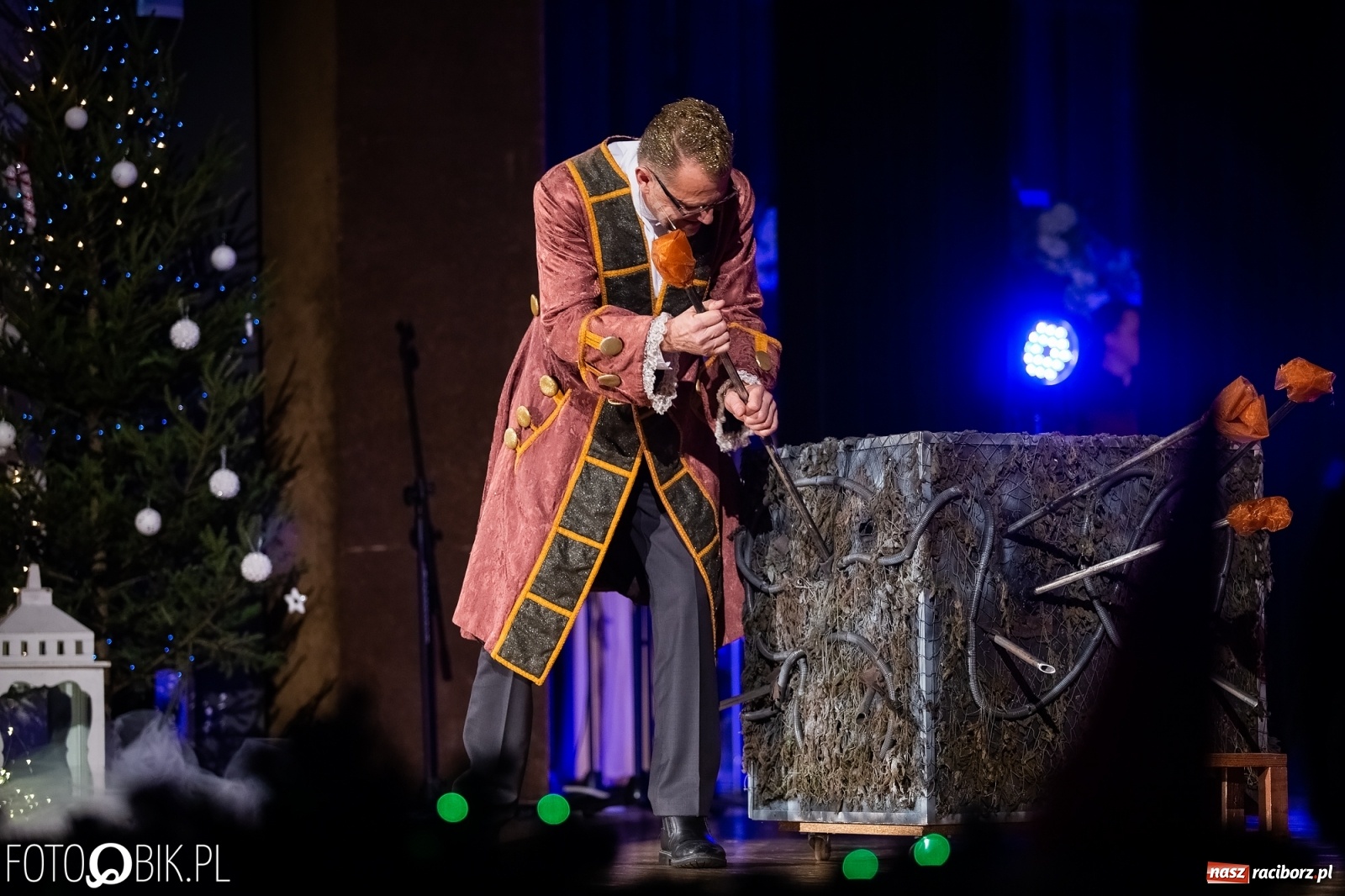 Zdjęcie w galerii na portalu naszraciborz.pl: Gwiazdka Serc, tym razem jak z bajki [FOTO i WIDEO]  wiadomości z regionu