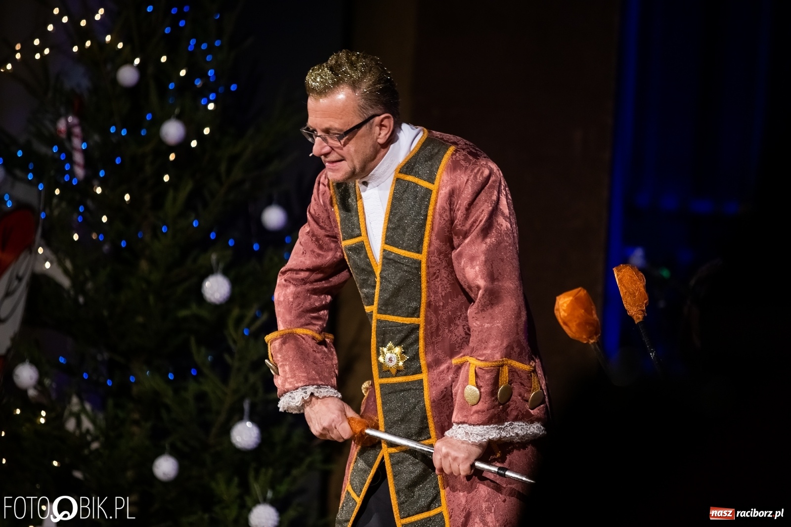 Zdjęcie w galerii na portalu naszraciborz.pl: Gwiazdka Serc, tym razem jak z bajki [FOTO i WIDEO]  wiadomości z regionu