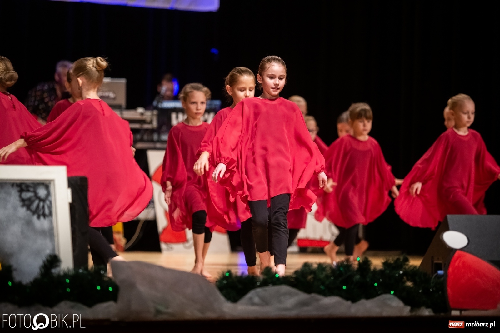 Zdjęcie w galerii na portalu naszraciborz.pl: Gwiazdka Serc, tym razem jak z bajki [FOTO i WIDEO]  wiadomości z regionu