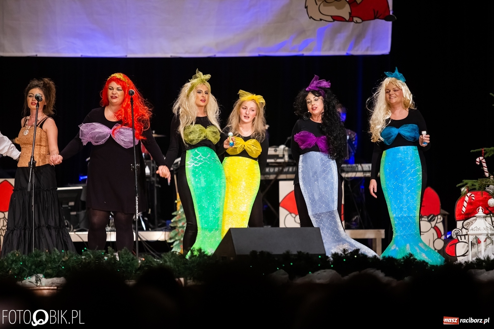 Zdjęcie w galerii na portalu naszraciborz.pl: Gwiazdka Serc, tym razem jak z bajki [FOTO i WIDEO]  wiadomości z regionu