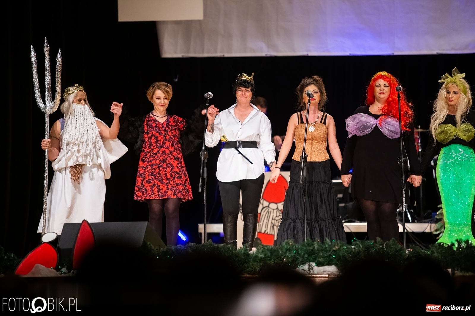 Zdjęcie w galerii na portalu naszraciborz.pl: Gwiazdka Serc, tym razem jak z bajki [FOTO i WIDEO]  wiadomości z regionu