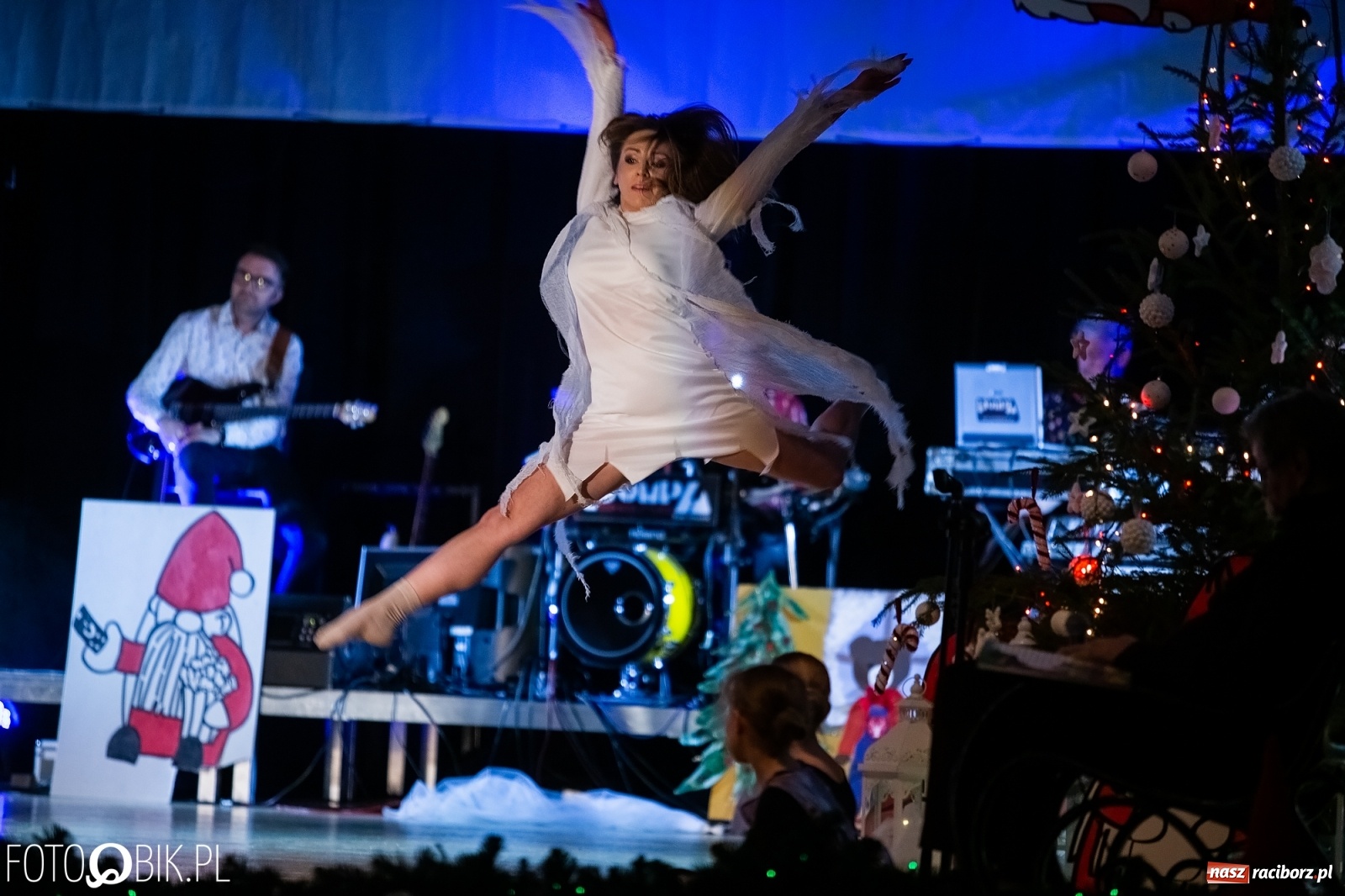 Zdjęcie w galerii na portalu naszraciborz.pl: Gwiazdka Serc, tym razem jak z bajki [FOTO i WIDEO]  wiadomości z regionu