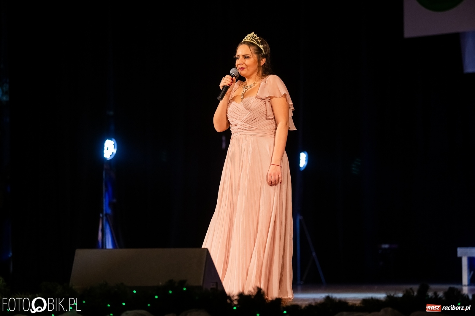 Zdjęcie w galerii na portalu naszraciborz.pl: Gwiazdka Serc, tym razem jak z bajki [FOTO i WIDEO]  wiadomości z regionu