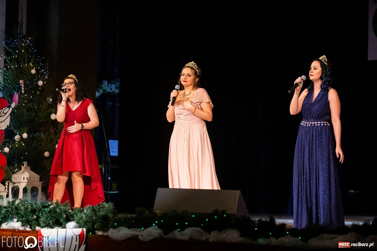 Zdjęcie w galerii na portalu naszraciborz.pl: Gwiazdka Serc, tym razem jak z bajki [FOTO i WIDEO]  wiadomości z regionu
