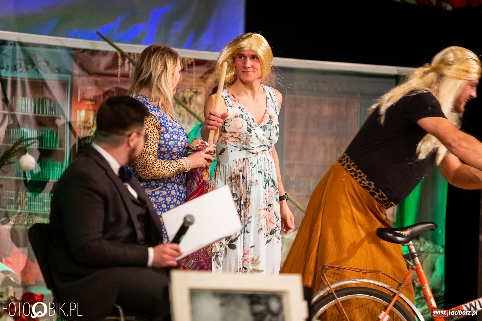 Zdjęcie w galerii na portalu naszraciborz.pl: Gwiazdka Serc, tym razem jak z bajki [FOTO i WIDEO]  wiadomości z regionu