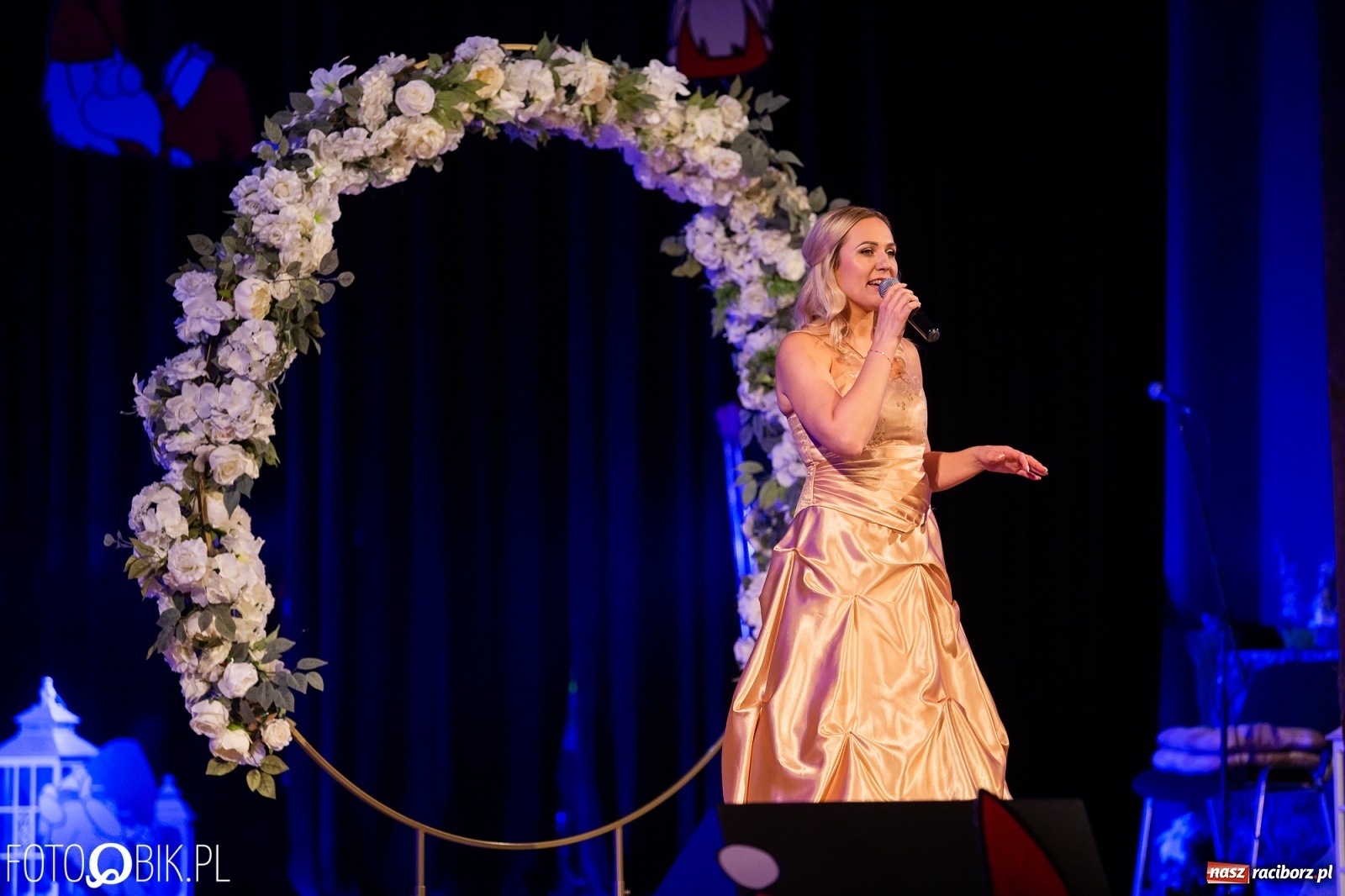 Zdjęcie w galerii na portalu naszraciborz.pl: Gwiazdka Serc, tym razem jak z bajki [FOTO i WIDEO]  wiadomości z regionu