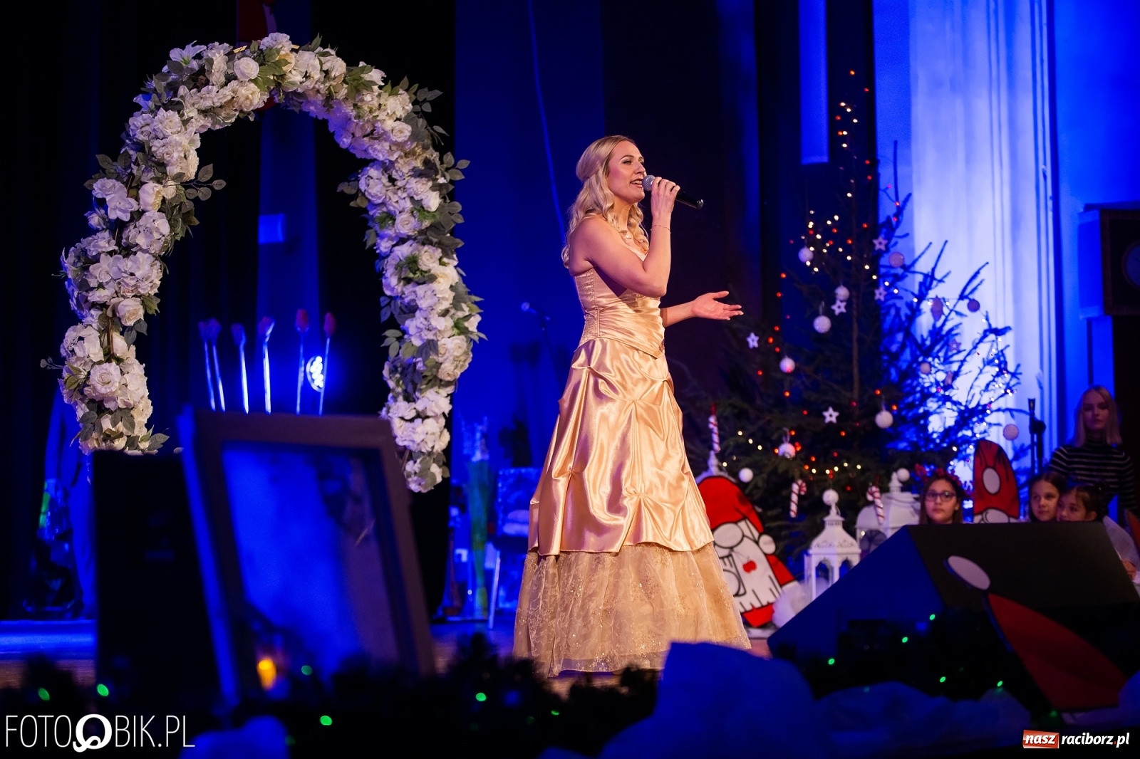 Zdjęcie w galerii na portalu naszraciborz.pl: Gwiazdka Serc, tym razem jak z bajki [FOTO i WIDEO]  wiadomości z regionu