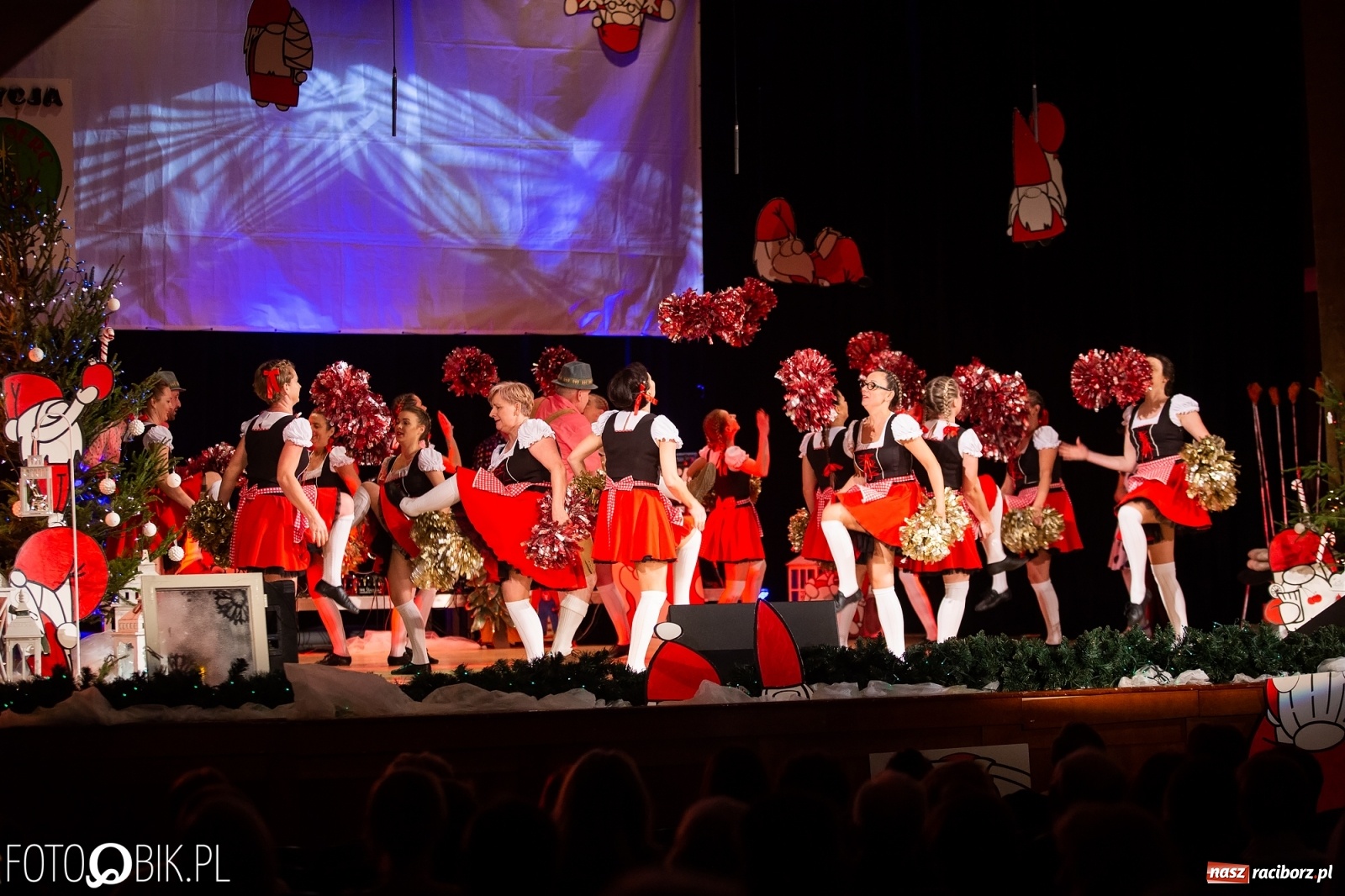 Zdjęcie w galerii na portalu naszraciborz.pl: Gwiazdka Serc, tym razem jak z bajki [FOTO i WIDEO]  wiadomości z regionu