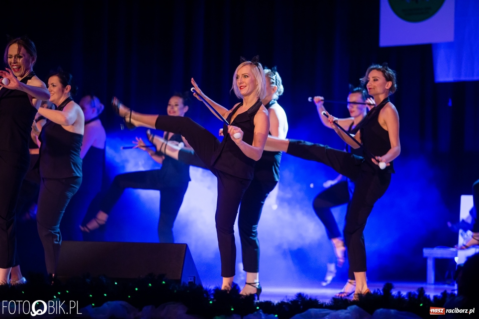 Zdjęcie w galerii na portalu naszraciborz.pl: Gwiazdka Serc, tym razem jak z bajki [FOTO i WIDEO]  wiadomości z regionu
