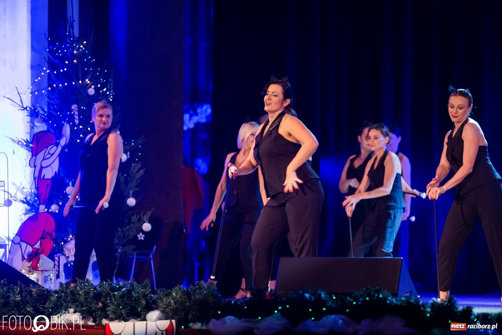 Zdjęcie w galerii na portalu naszraciborz.pl: Gwiazdka Serc, tym razem jak z bajki [FOTO i WIDEO]  wiadomości z regionu