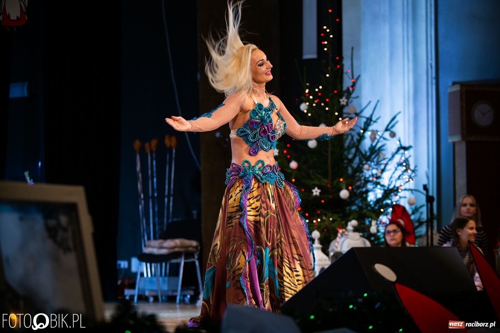 Zdjęcie w galerii na portalu naszraciborz.pl: Gwiazdka Serc, tym razem jak z bajki [FOTO i WIDEO]  wiadomości z regionu
