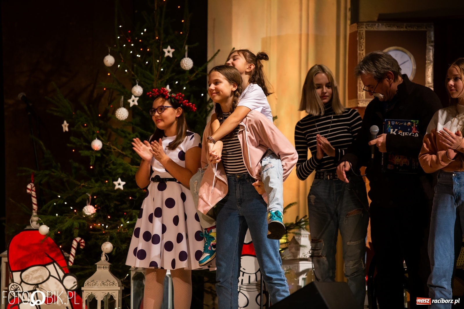 Zdjęcie w galerii na portalu naszraciborz.pl: Gwiazdka Serc, tym razem jak z bajki [FOTO i WIDEO]  wiadomości z regionu