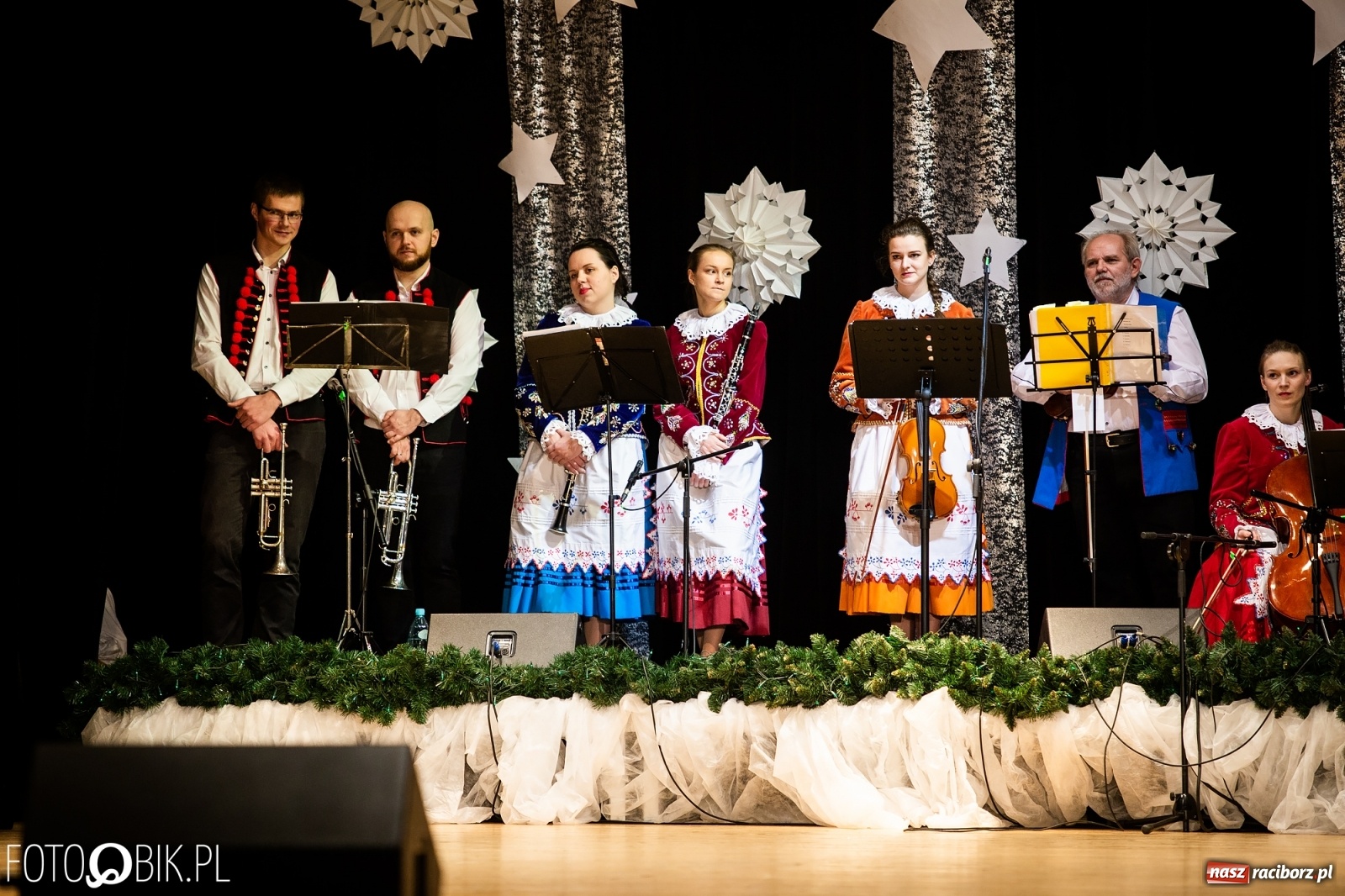 Zdjęcie w galerii na portalu naszraciborz.pl: Koncert charytatywny Źródła na rzecz Kasi wiadomości z regionu