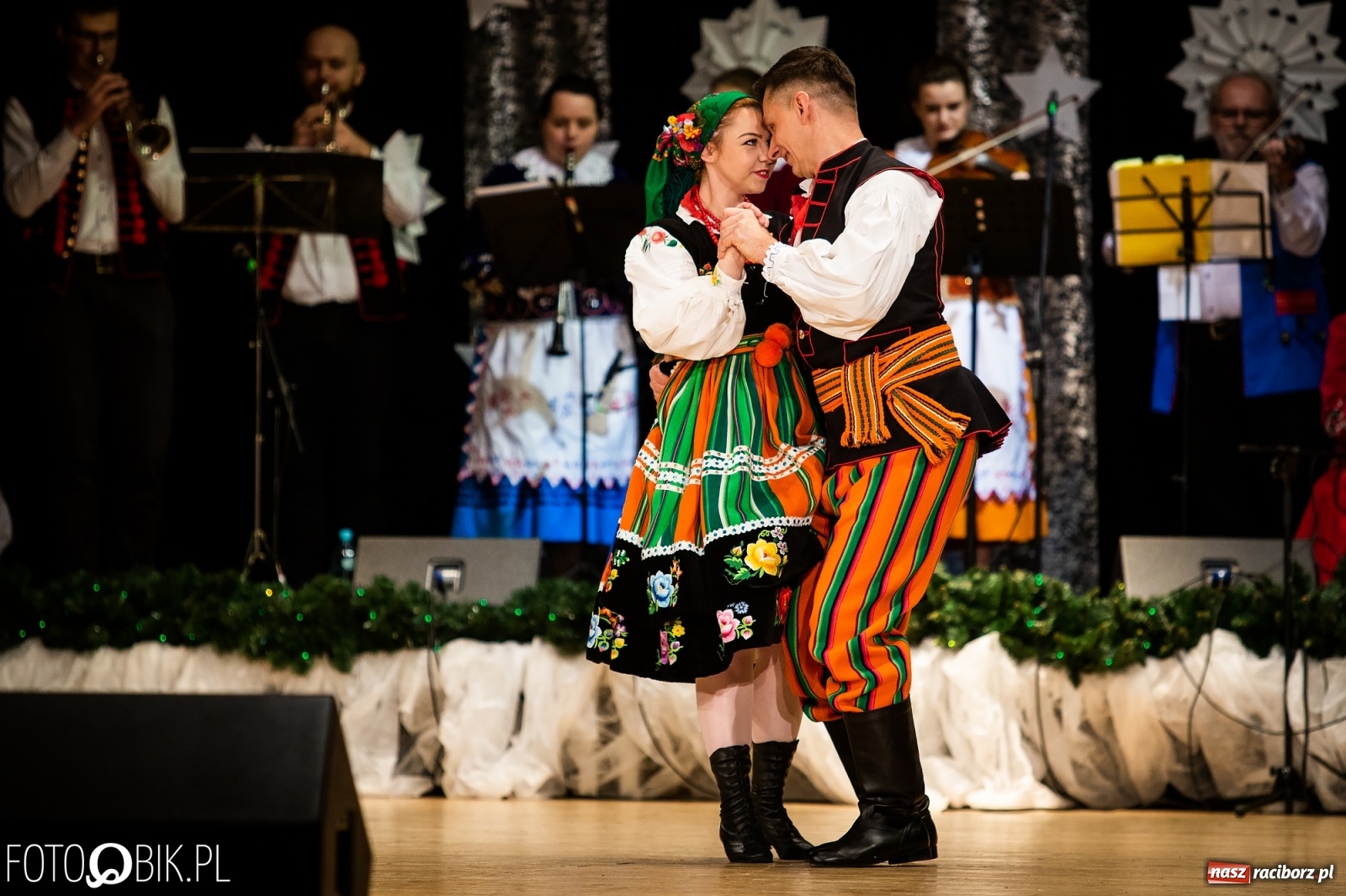 Zdjęcie w galerii na portalu naszraciborz.pl: Koncert charytatywny Źródła na rzecz Kasi wiadomości z regionu