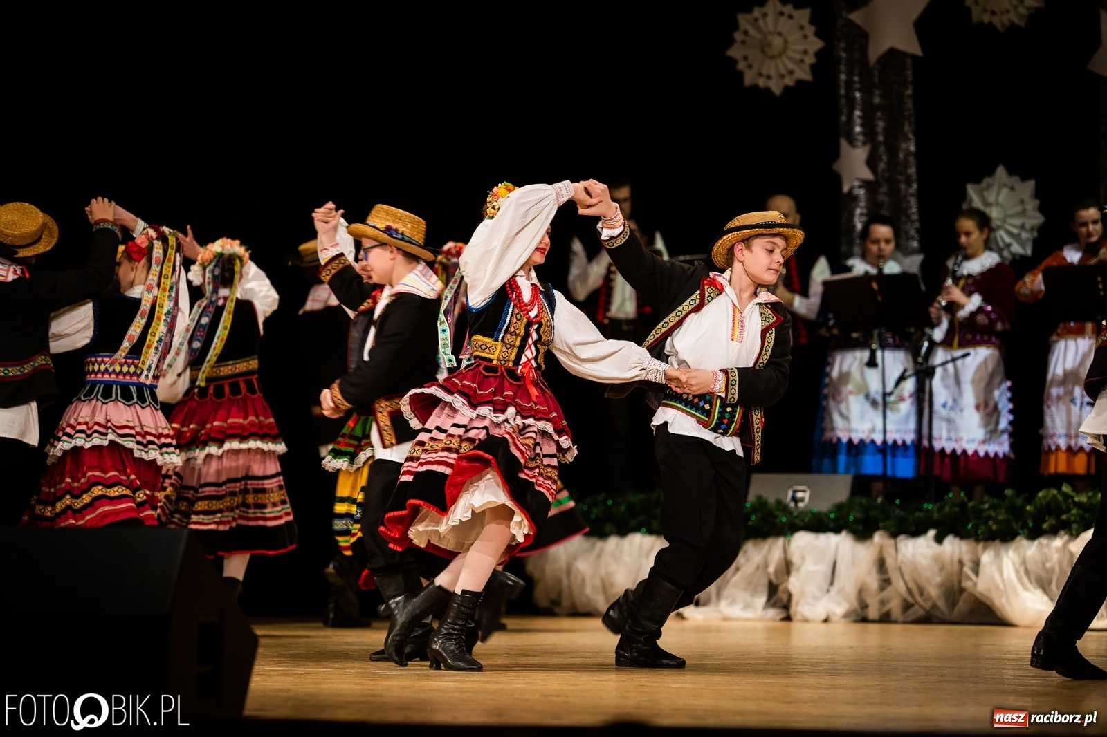 Zdjęcie w galerii na portalu naszraciborz.pl: Koncert charytatywny Źródła na rzecz Kasi wiadomości z regionu