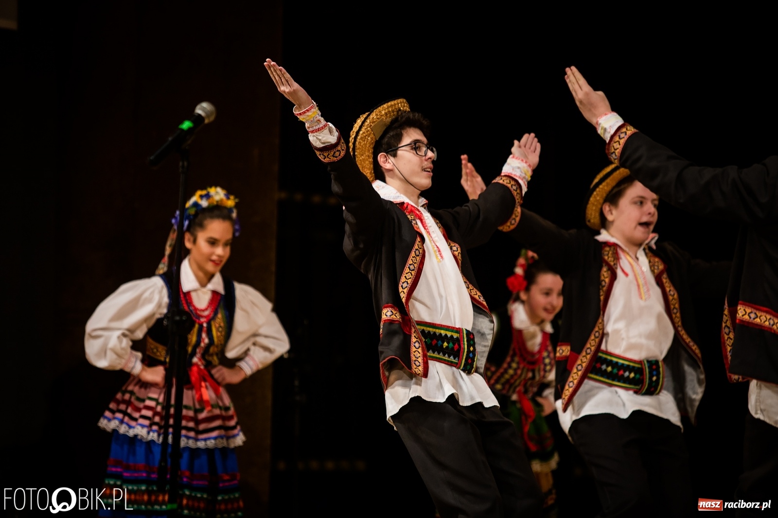 Zdjęcie w galerii na portalu naszraciborz.pl: Koncert charytatywny Źródła na rzecz Kasi wiadomości z regionu