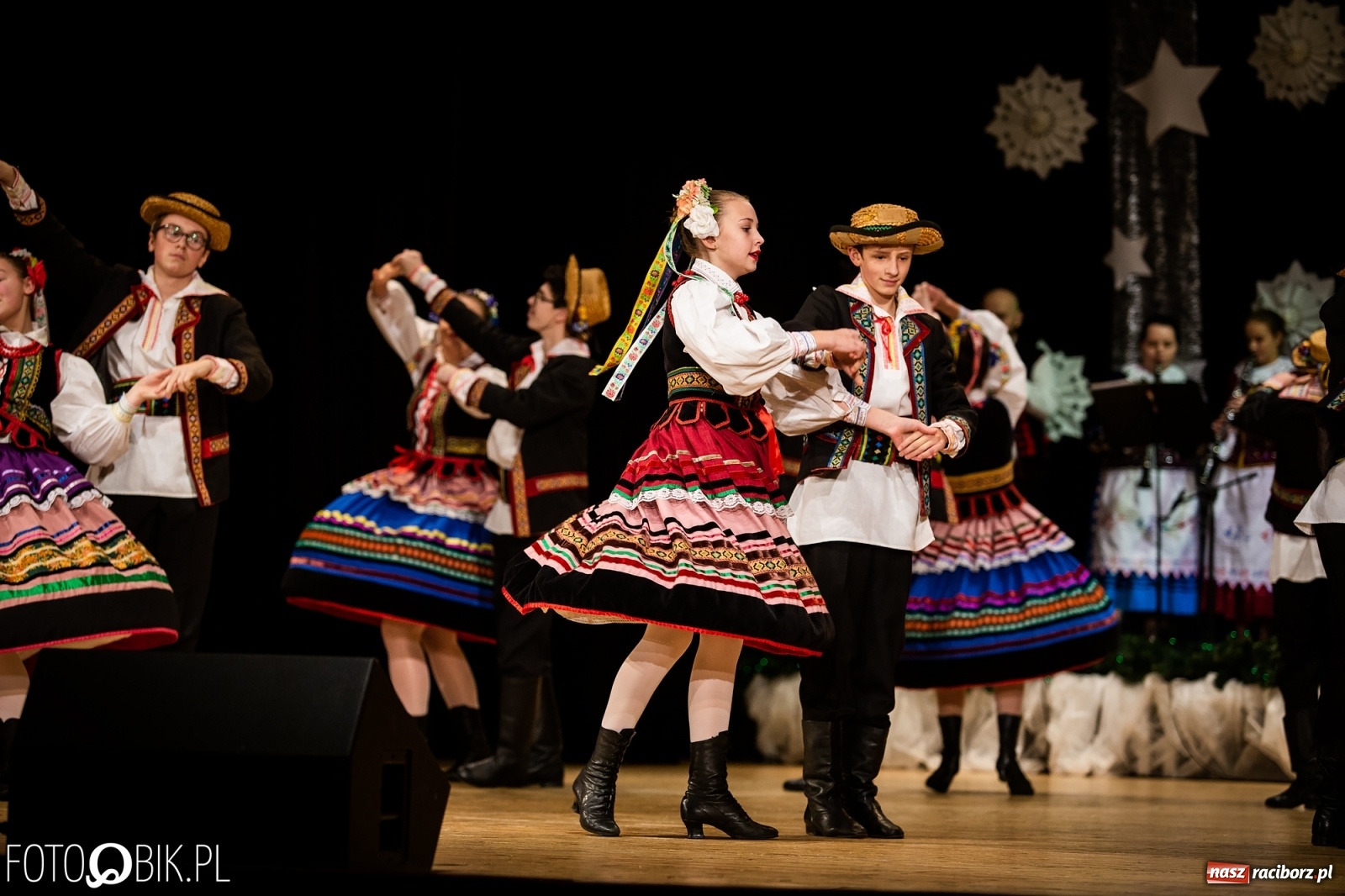 Zdjęcie w galerii na portalu naszraciborz.pl: Koncert charytatywny Źródła na rzecz Kasi wiadomości z regionu