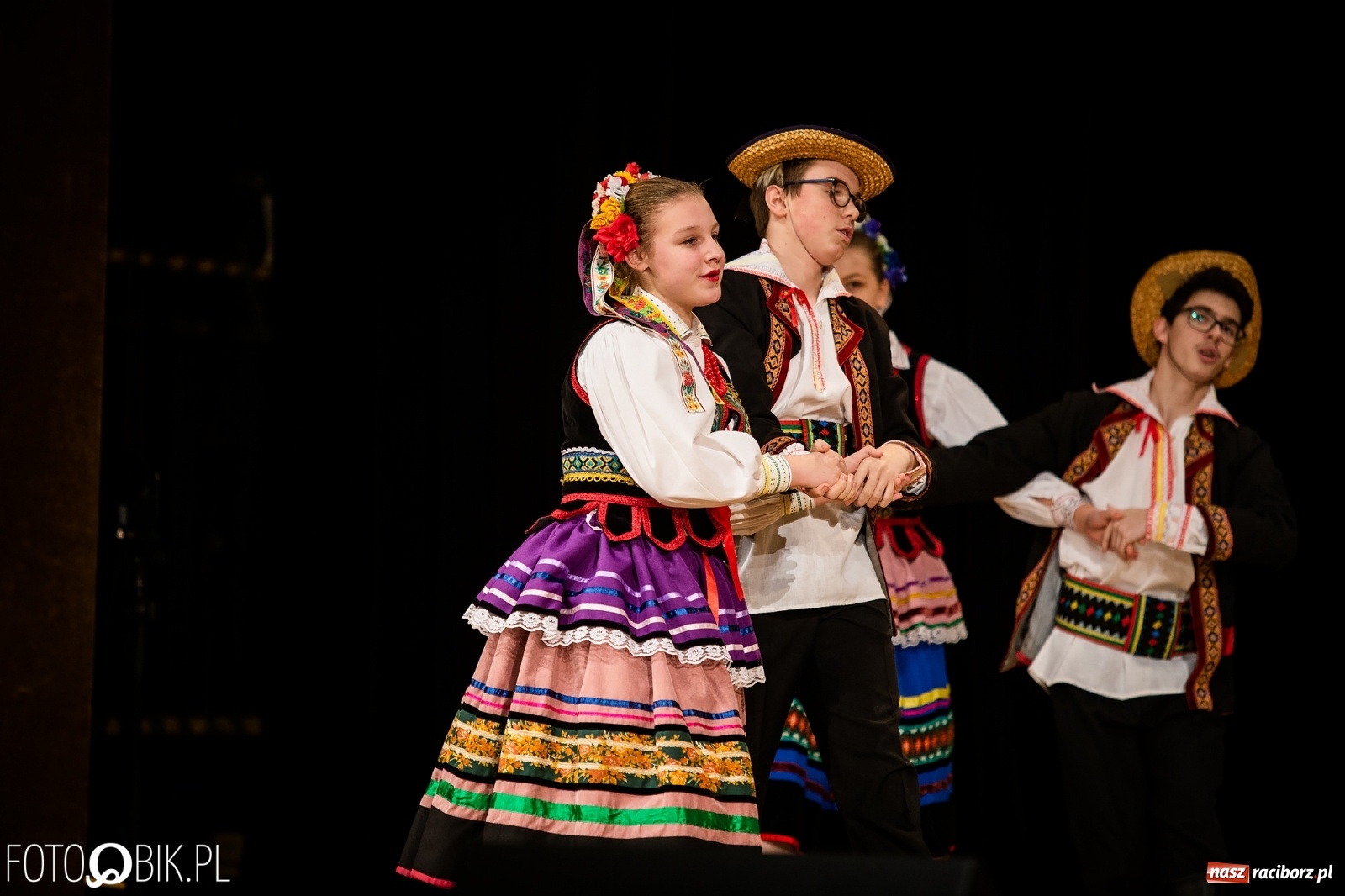 Zdjęcie w galerii na portalu naszraciborz.pl: Koncert charytatywny Źródła na rzecz Kasi wiadomości z regionu