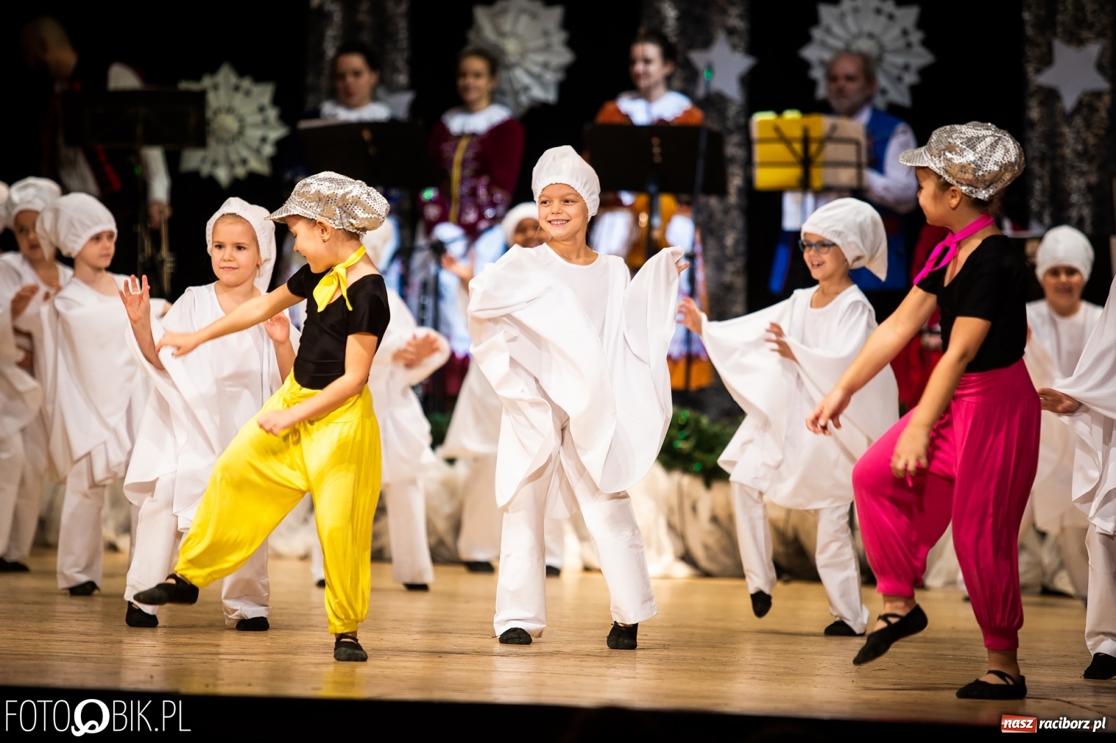 Zdjęcie w galerii na portalu naszraciborz.pl: Koncert charytatywny Źródła na rzecz Kasi wiadomości z regionu