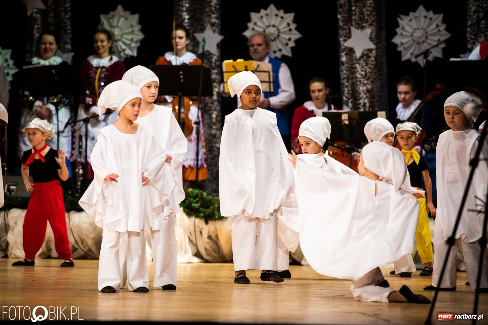 Zdjęcie w galerii na portalu naszraciborz.pl: Koncert charytatywny Źródła na rzecz Kasi wiadomości z regionu