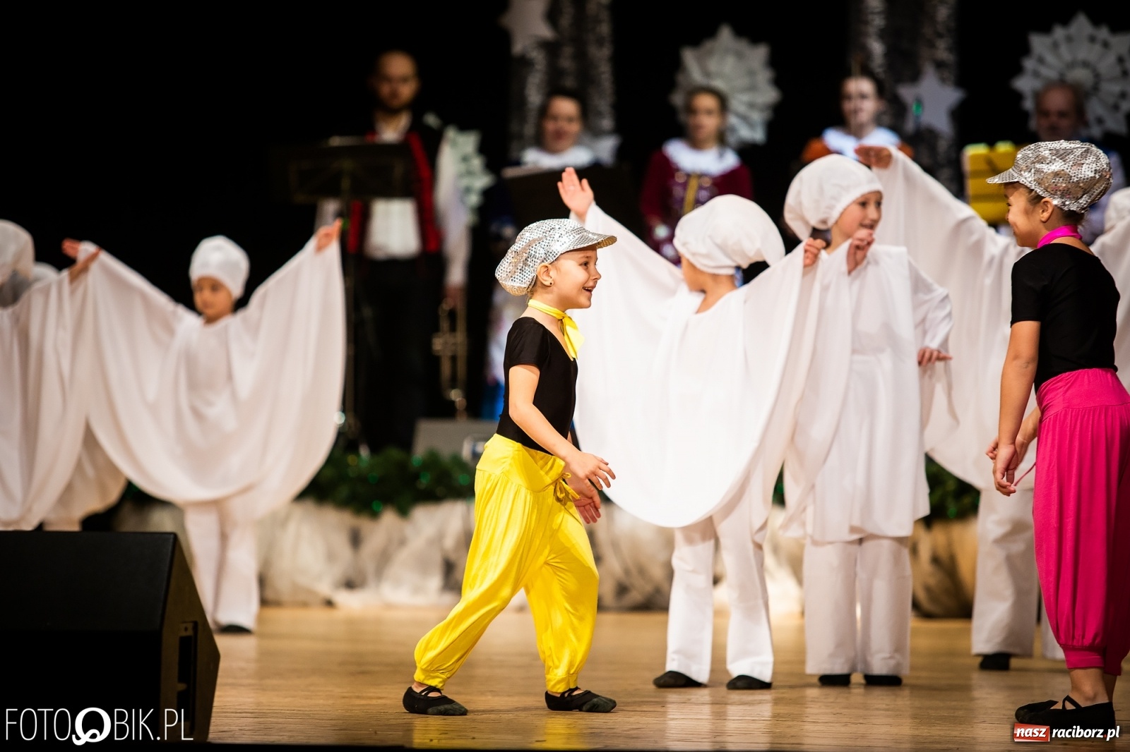 Zdjęcie w galerii na portalu naszraciborz.pl: Koncert charytatywny Źródła na rzecz Kasi wiadomości z regionu