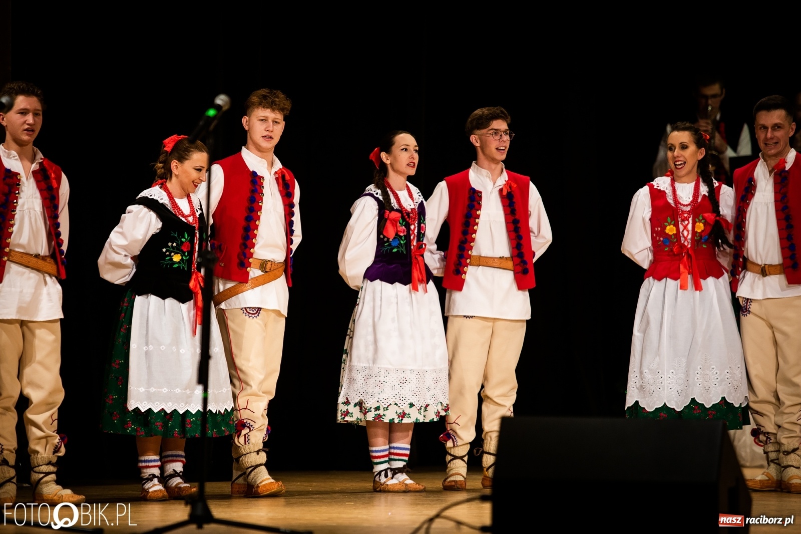 Zdjęcie w galerii na portalu naszraciborz.pl: Koncert charytatywny Źródła na rzecz Kasi wiadomości z regionu