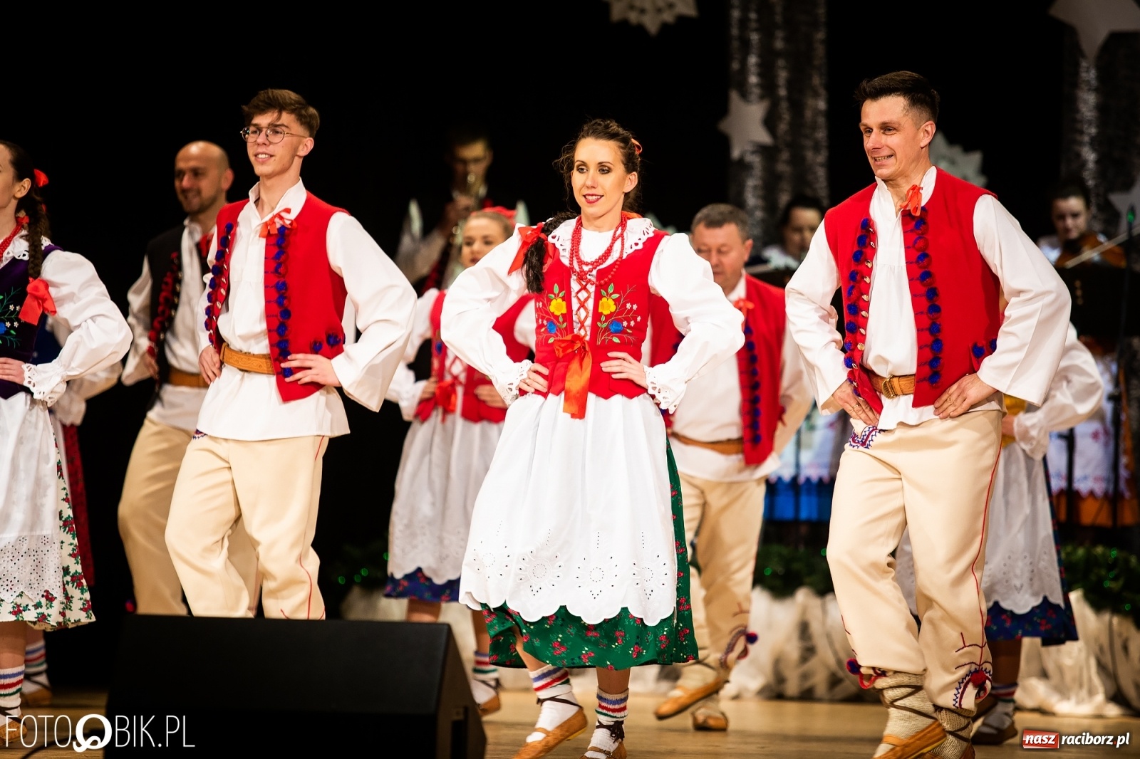 Zdjęcie w galerii na portalu naszraciborz.pl: Koncert charytatywny Źródła na rzecz Kasi wiadomości z regionu