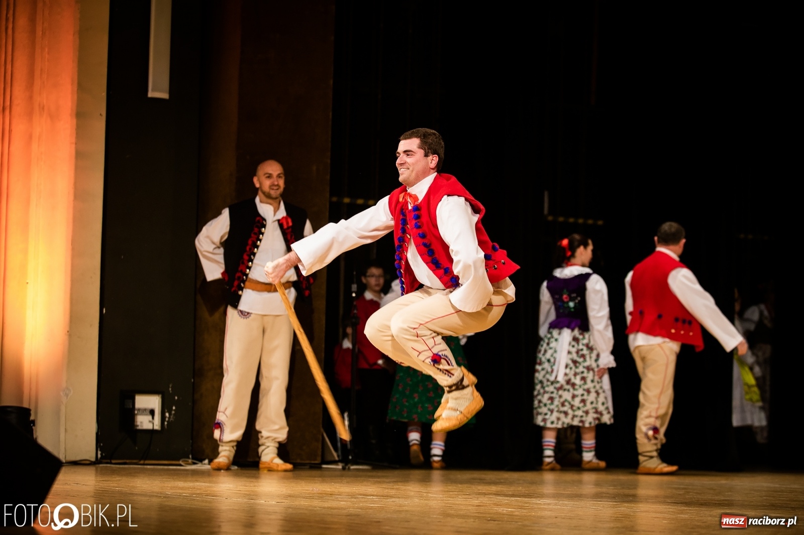 Zdjęcie w galerii na portalu naszraciborz.pl: Koncert charytatywny Źródła na rzecz Kasi wiadomości z regionu