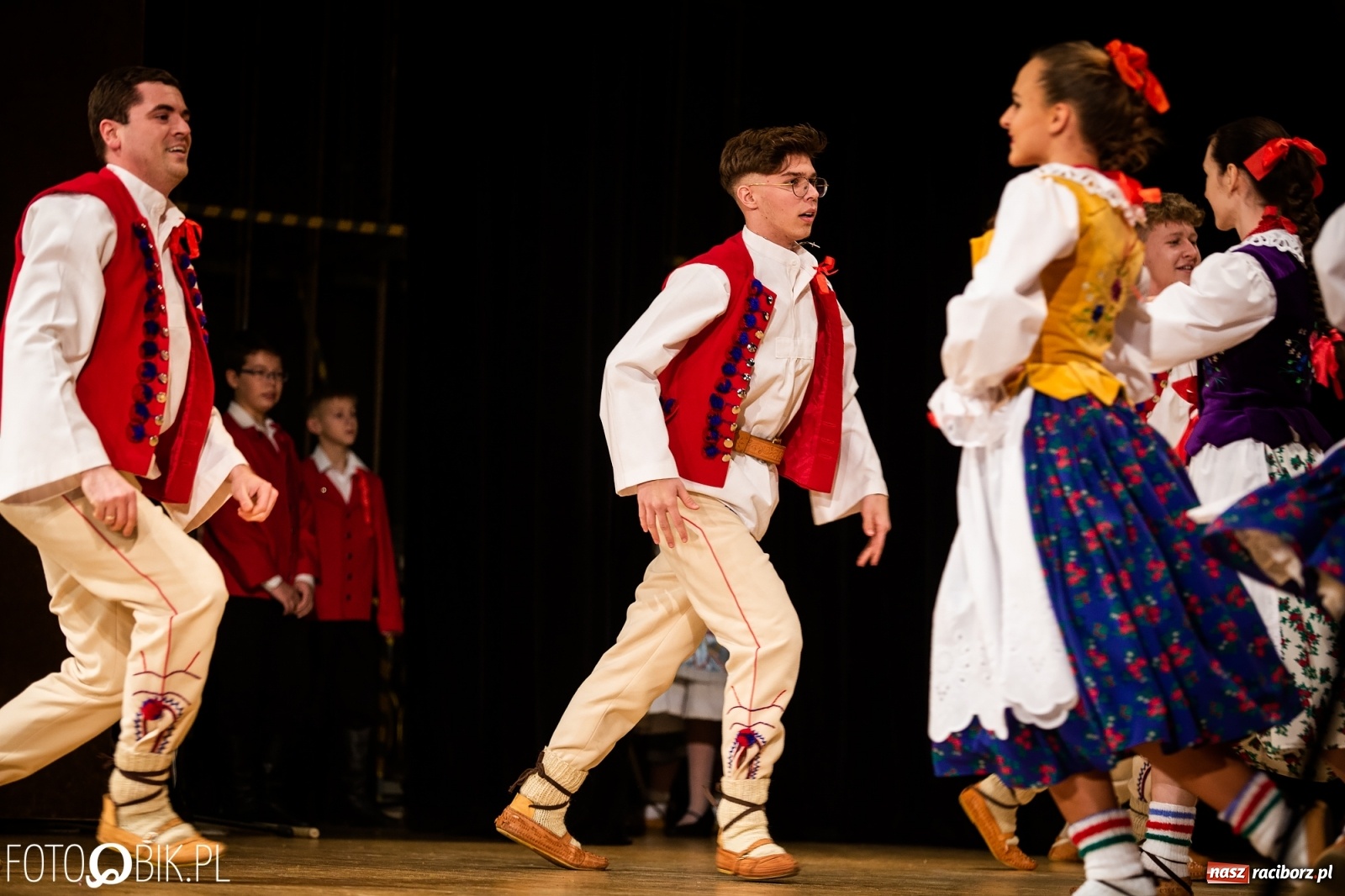 Zdjęcie w galerii na portalu naszraciborz.pl: Koncert charytatywny Źródła na rzecz Kasi wiadomości z regionu