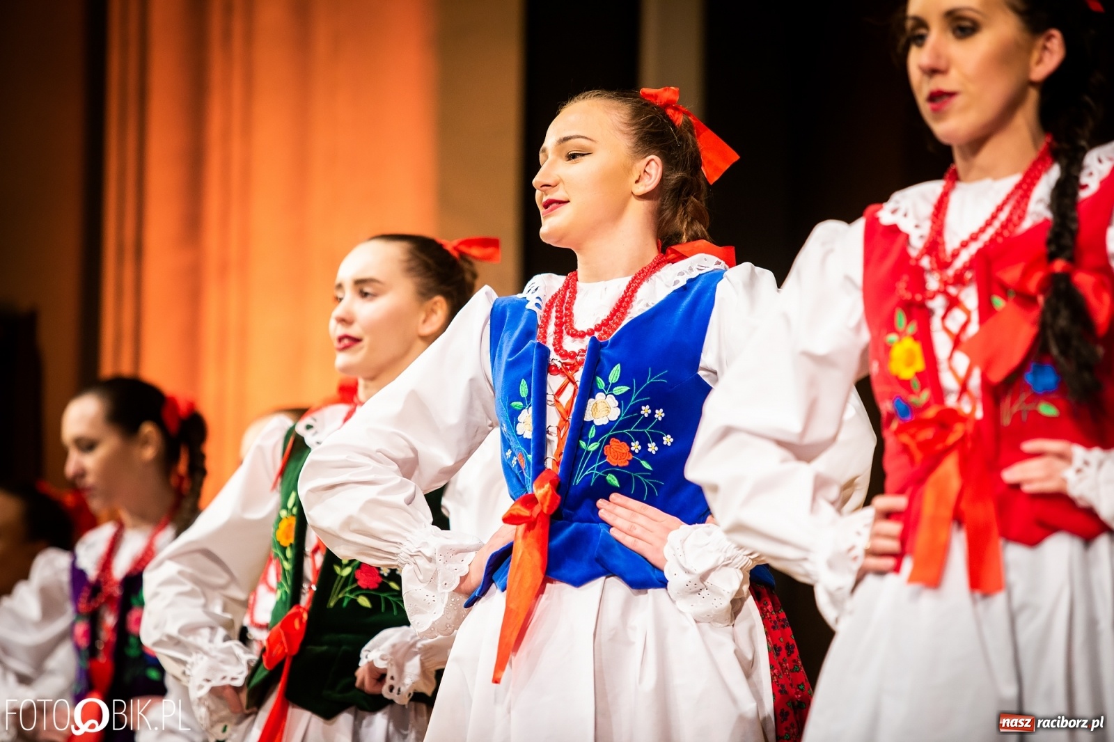 Zdjęcie w galerii na portalu naszraciborz.pl: Koncert charytatywny Źródła na rzecz Kasi wiadomości z regionu