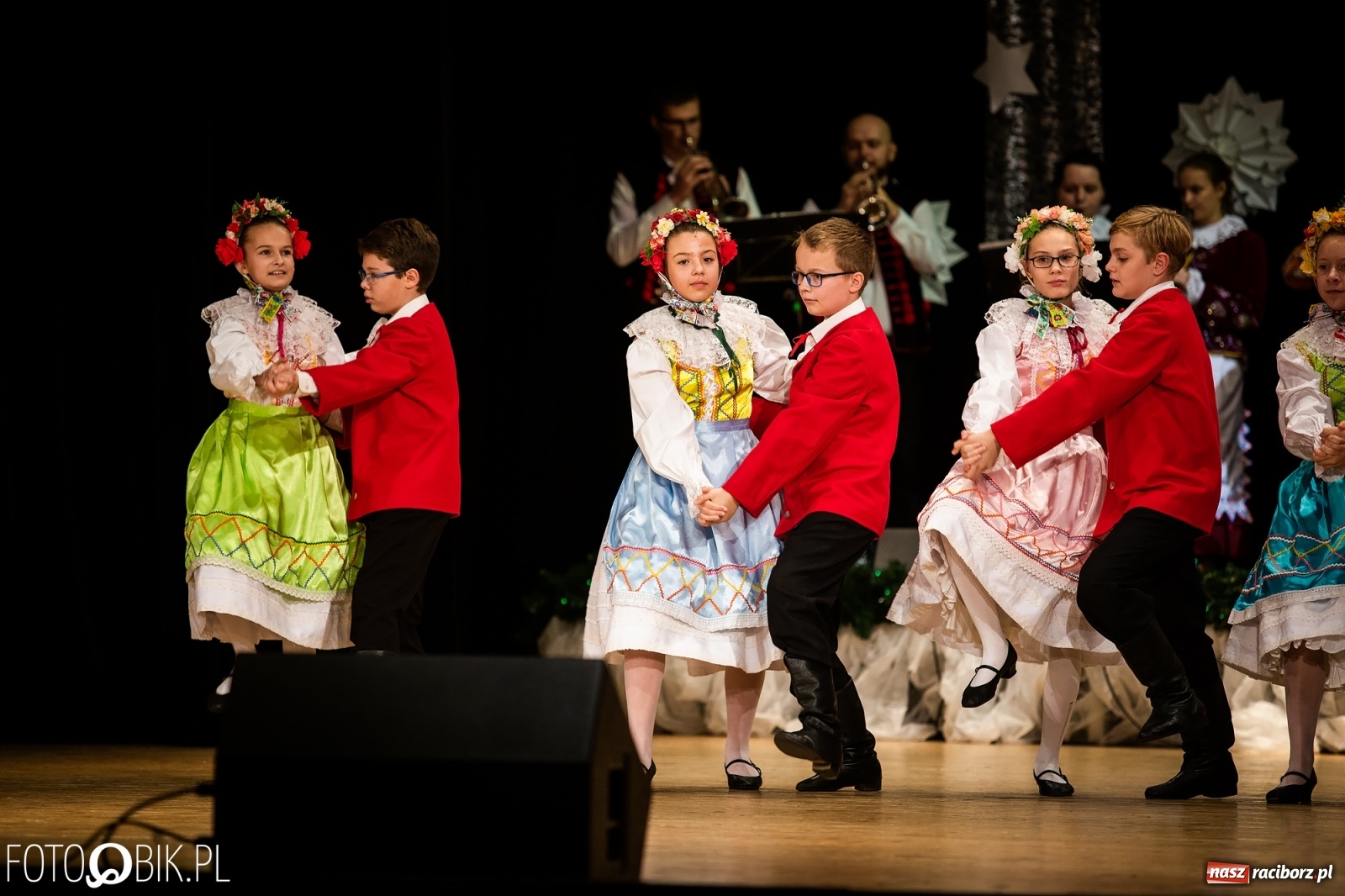 Zdjęcie w galerii na portalu naszraciborz.pl: Koncert charytatywny Źródła na rzecz Kasi wiadomości z regionu