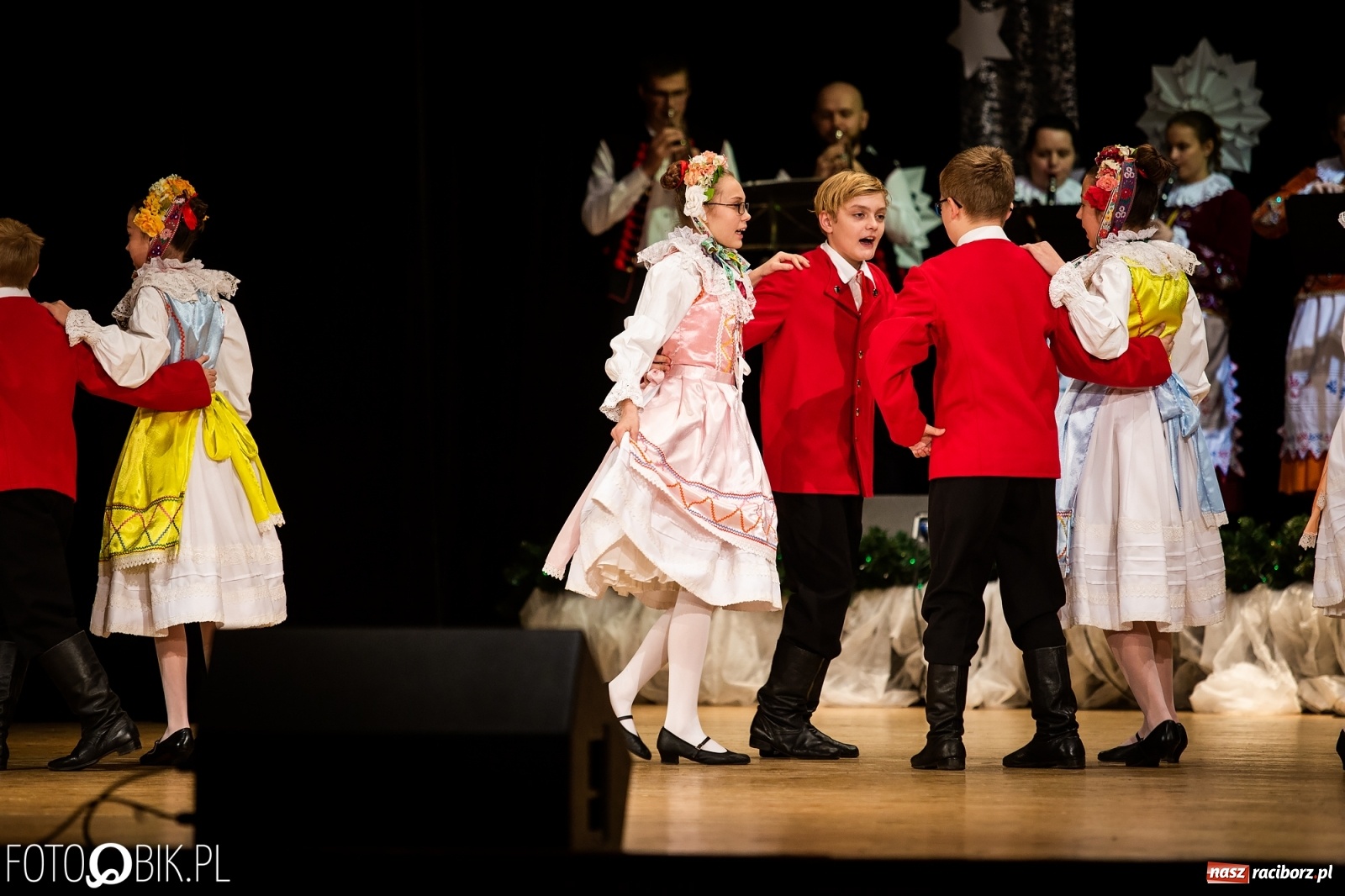 Zdjęcie w galerii na portalu naszraciborz.pl: Koncert charytatywny Źródła na rzecz Kasi wiadomości z regionu