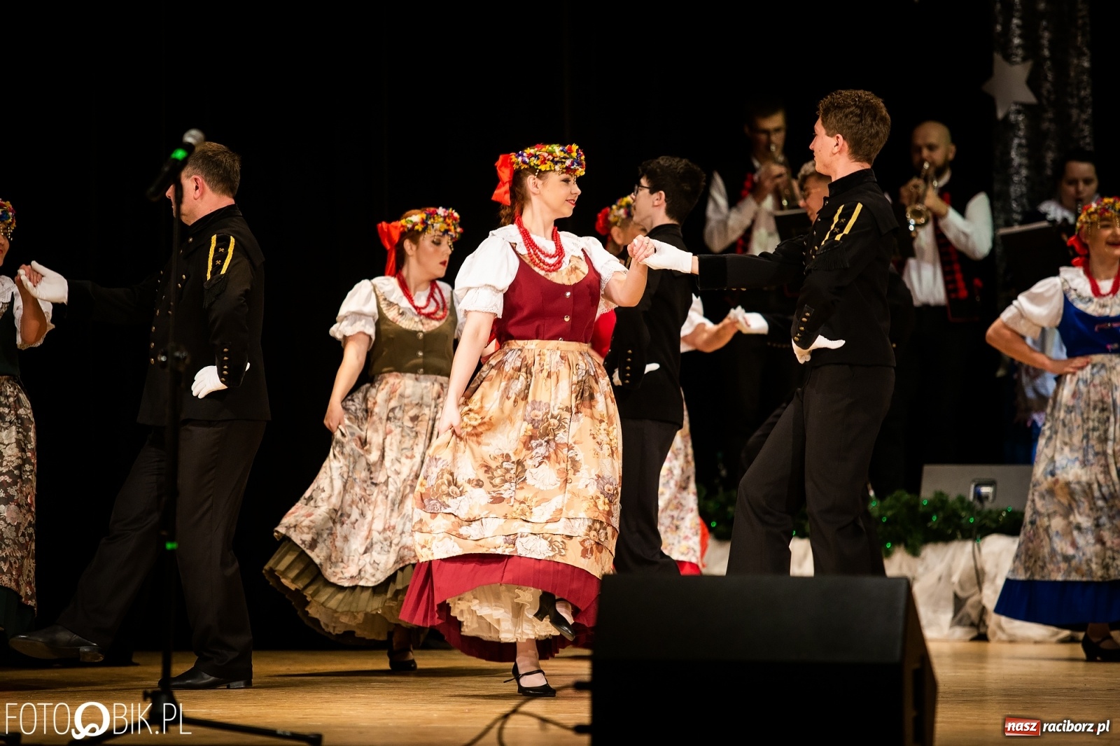 Zdjęcie w galerii na portalu naszraciborz.pl: Koncert charytatywny Źródła na rzecz Kasi wiadomości z regionu