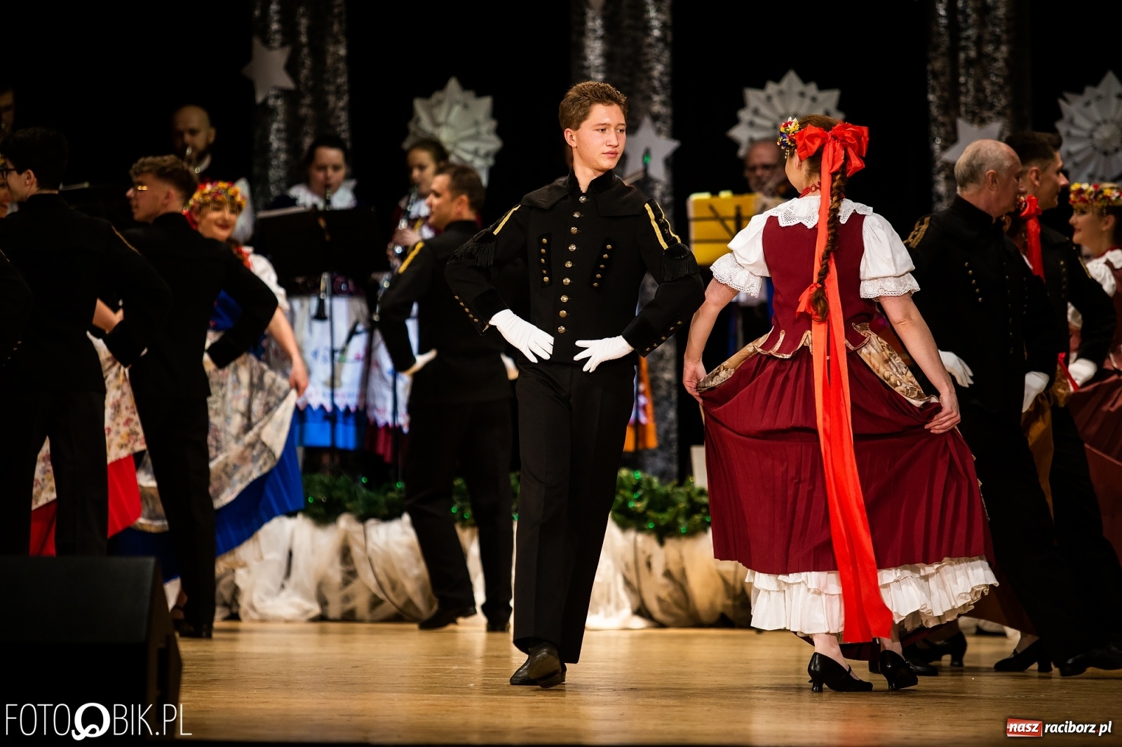 Zdjęcie w galerii na portalu naszraciborz.pl: Koncert charytatywny Źródła na rzecz Kasi wiadomości z regionu