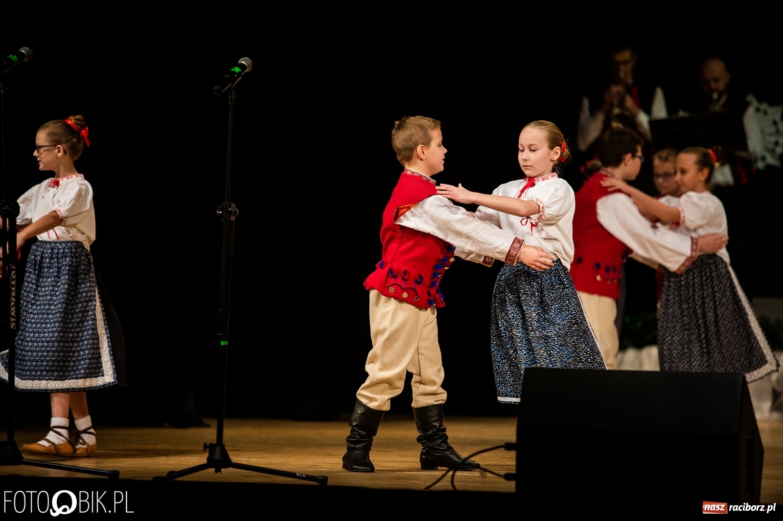 Zdjęcie w galerii na portalu naszraciborz.pl: Koncert charytatywny Źródła na rzecz Kasi wiadomości z regionu