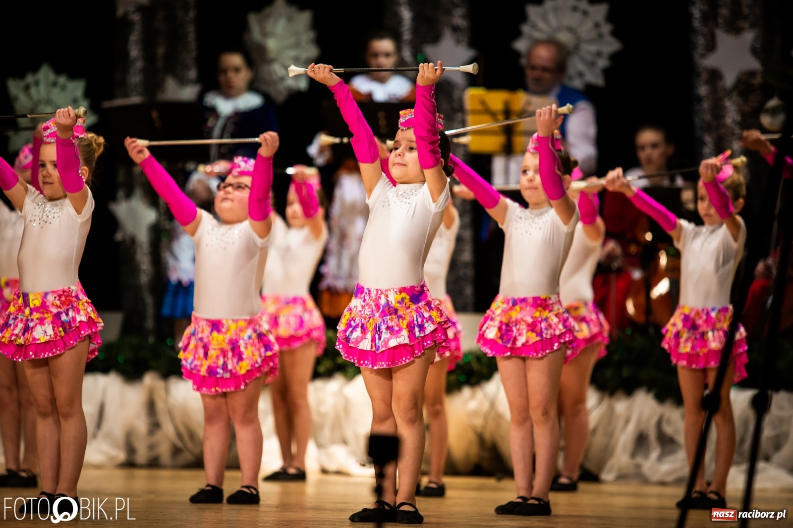 Zdjęcie w galerii na portalu naszraciborz.pl: Koncert charytatywny Źródła na rzecz Kasi wiadomości z regionu