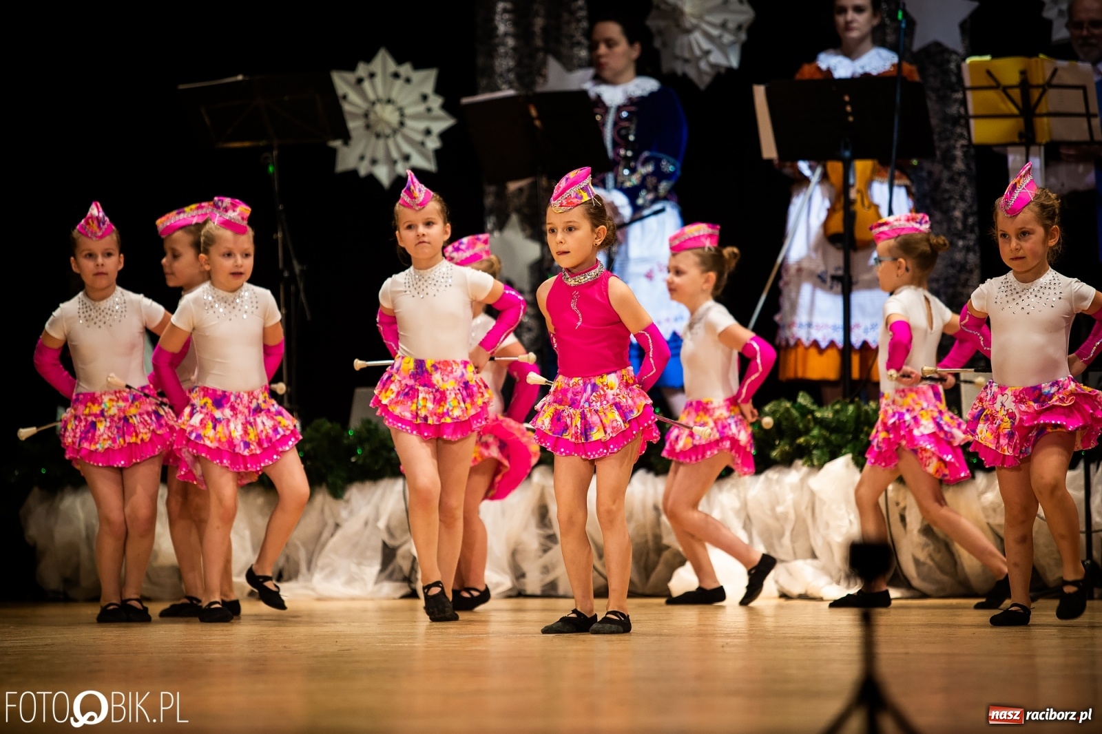 Zdjęcie w galerii na portalu naszraciborz.pl: Koncert charytatywny Źródła na rzecz Kasi wiadomości z regionu