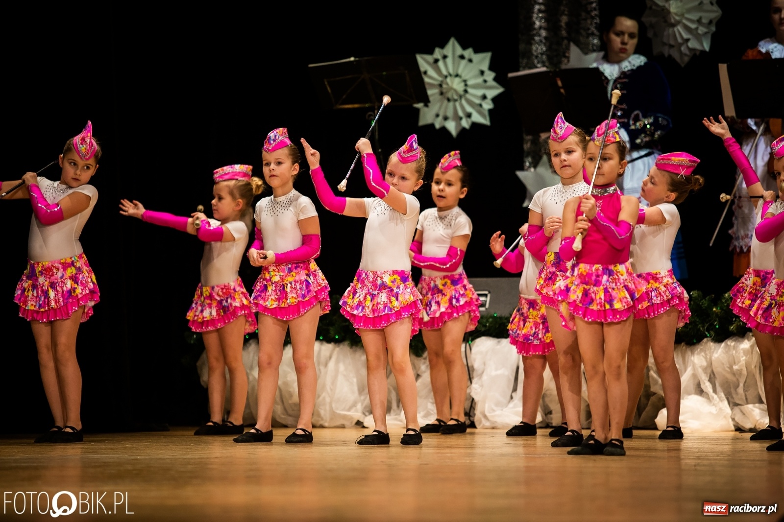 Zdjęcie w galerii na portalu naszraciborz.pl: Koncert charytatywny Źródła na rzecz Kasi wiadomości z regionu