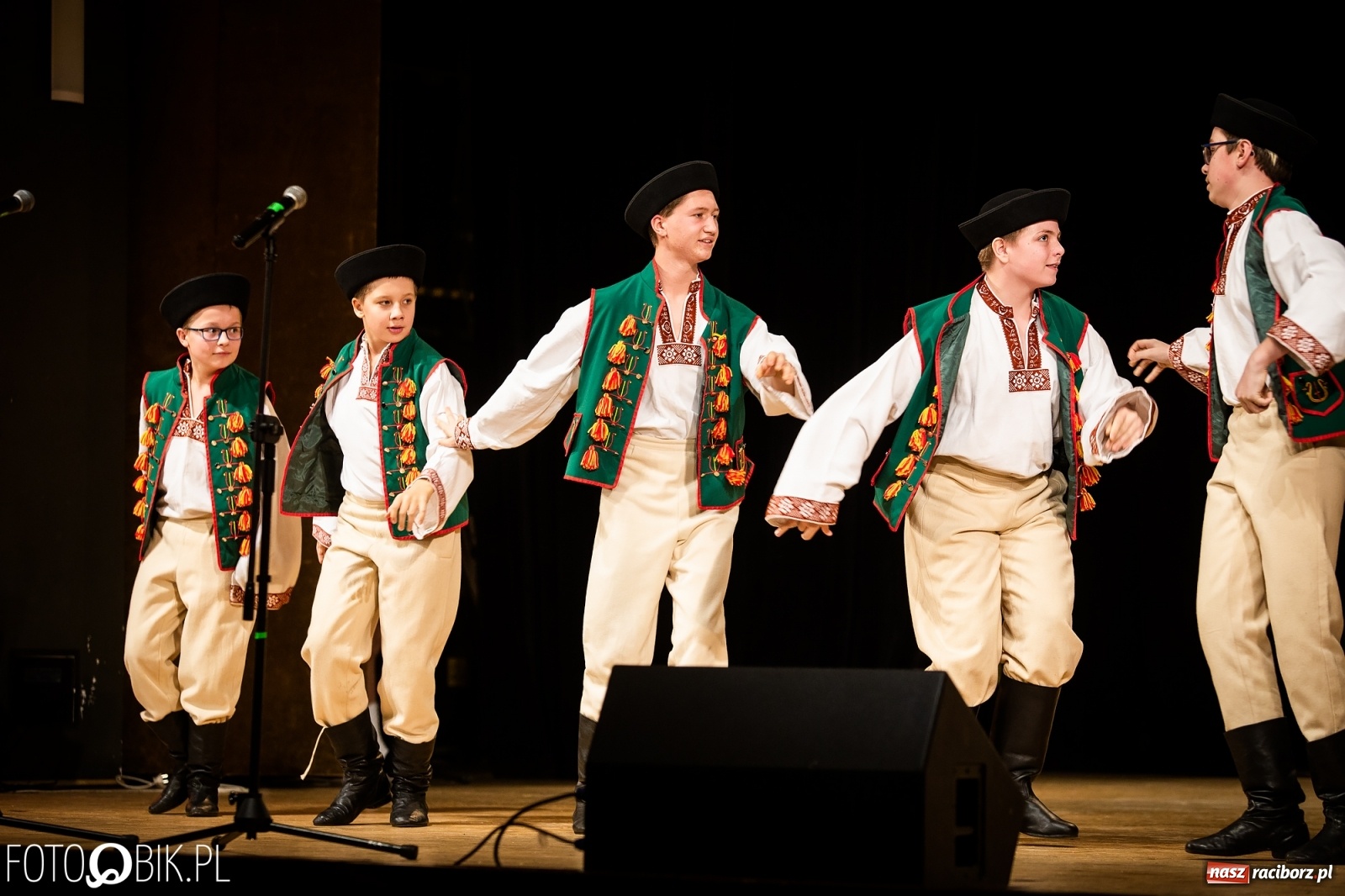 Zdjęcie w galerii na portalu naszraciborz.pl: Koncert charytatywny Źródła na rzecz Kasi wiadomości z regionu