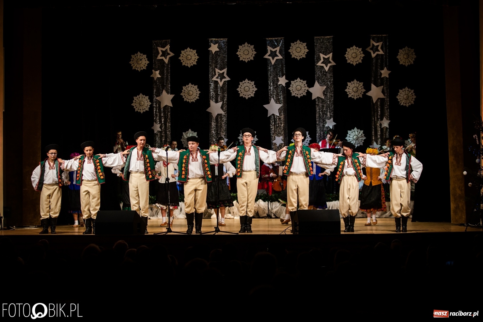 Zdjęcie w galerii na portalu naszraciborz.pl: Koncert charytatywny Źródła na rzecz Kasi wiadomości z regionu