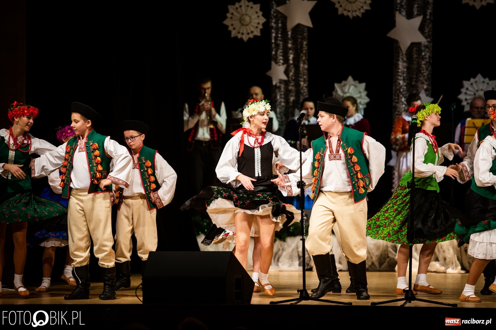 Zdjęcie w galerii na portalu naszraciborz.pl: Koncert charytatywny Źródła na rzecz Kasi wiadomości z regionu