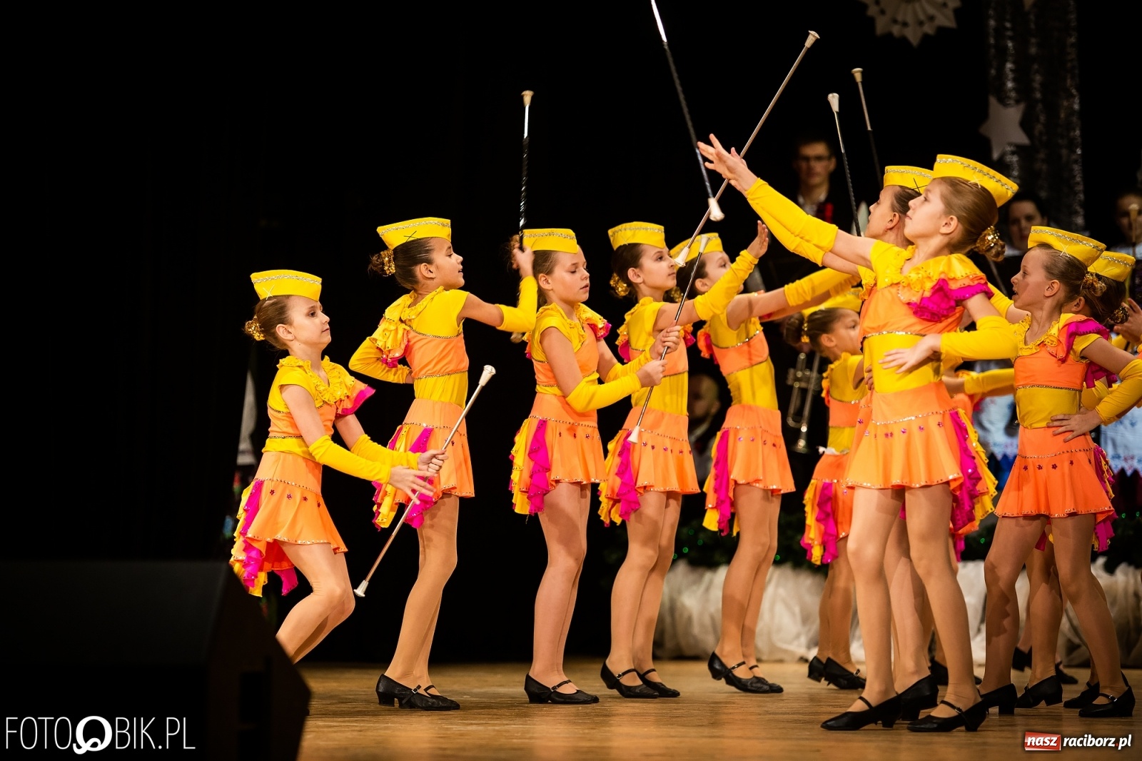 Zdjęcie w galerii na portalu naszraciborz.pl: Koncert charytatywny Źródła na rzecz Kasi wiadomości z regionu