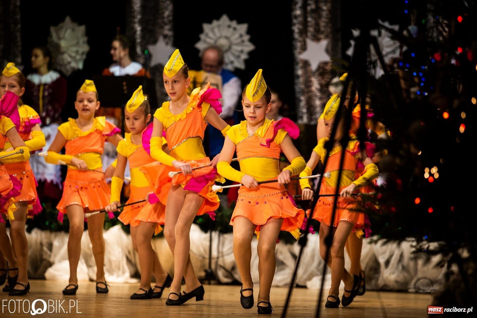 Zdjęcie w galerii na portalu naszraciborz.pl: Koncert charytatywny Źródła na rzecz Kasi wiadomości z regionu