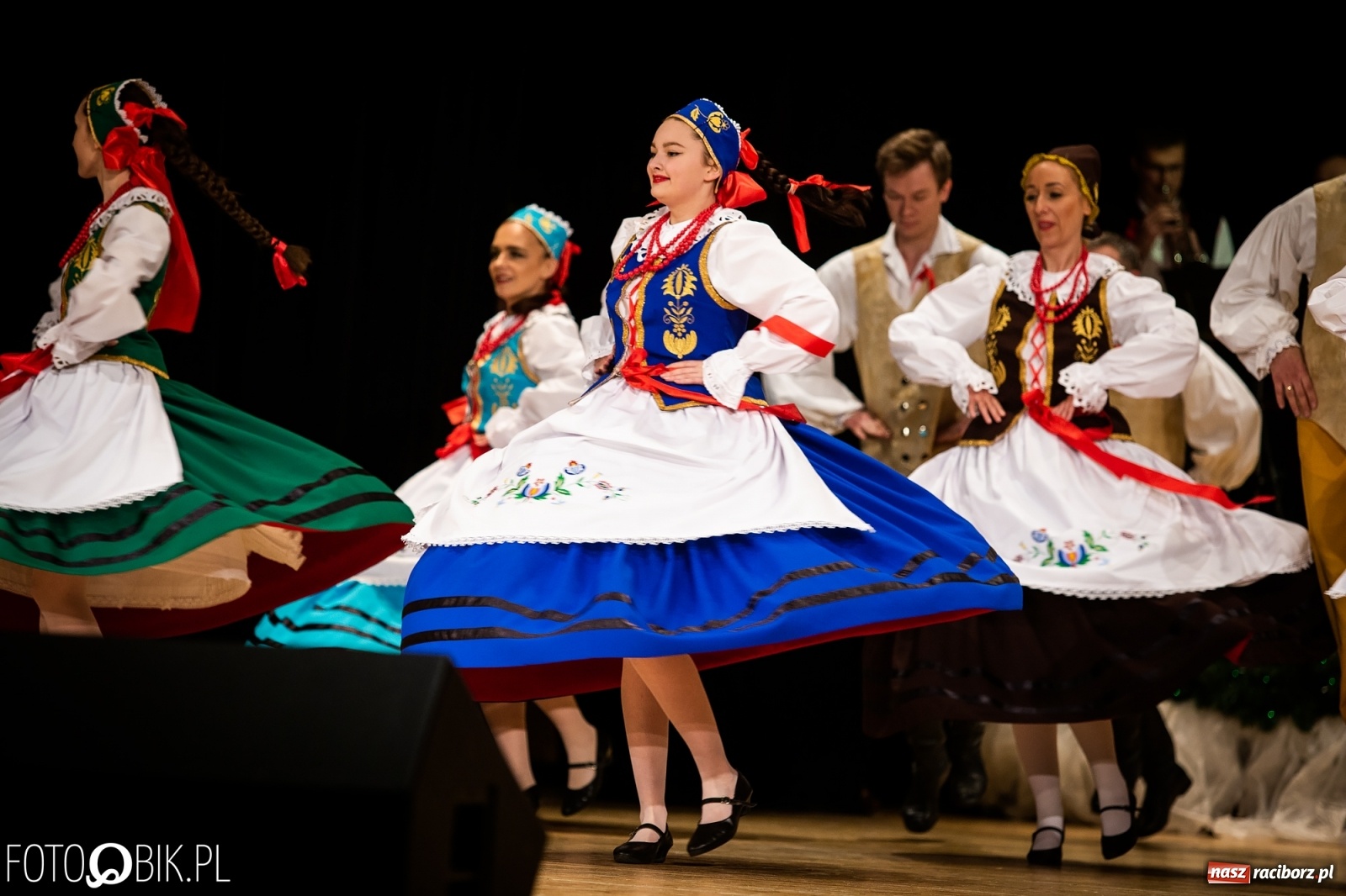 Zdjęcie w galerii na portalu naszraciborz.pl: Koncert charytatywny Źródła na rzecz Kasi wiadomości z regionu