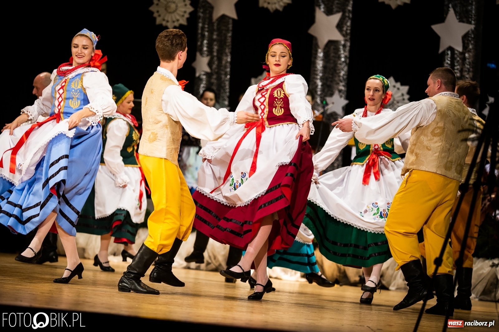 Zdjęcie w galerii na portalu naszraciborz.pl: Koncert charytatywny Źródła na rzecz Kasi wiadomości z regionu