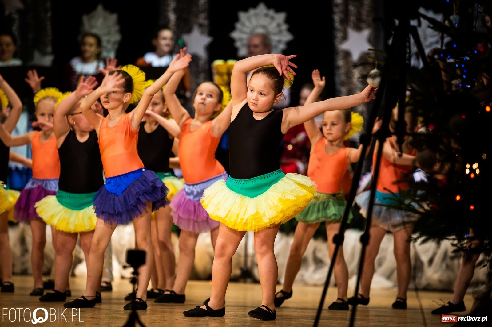 Zdjęcie w galerii na portalu naszraciborz.pl: Koncert charytatywny Źródła na rzecz Kasi wiadomości z regionu